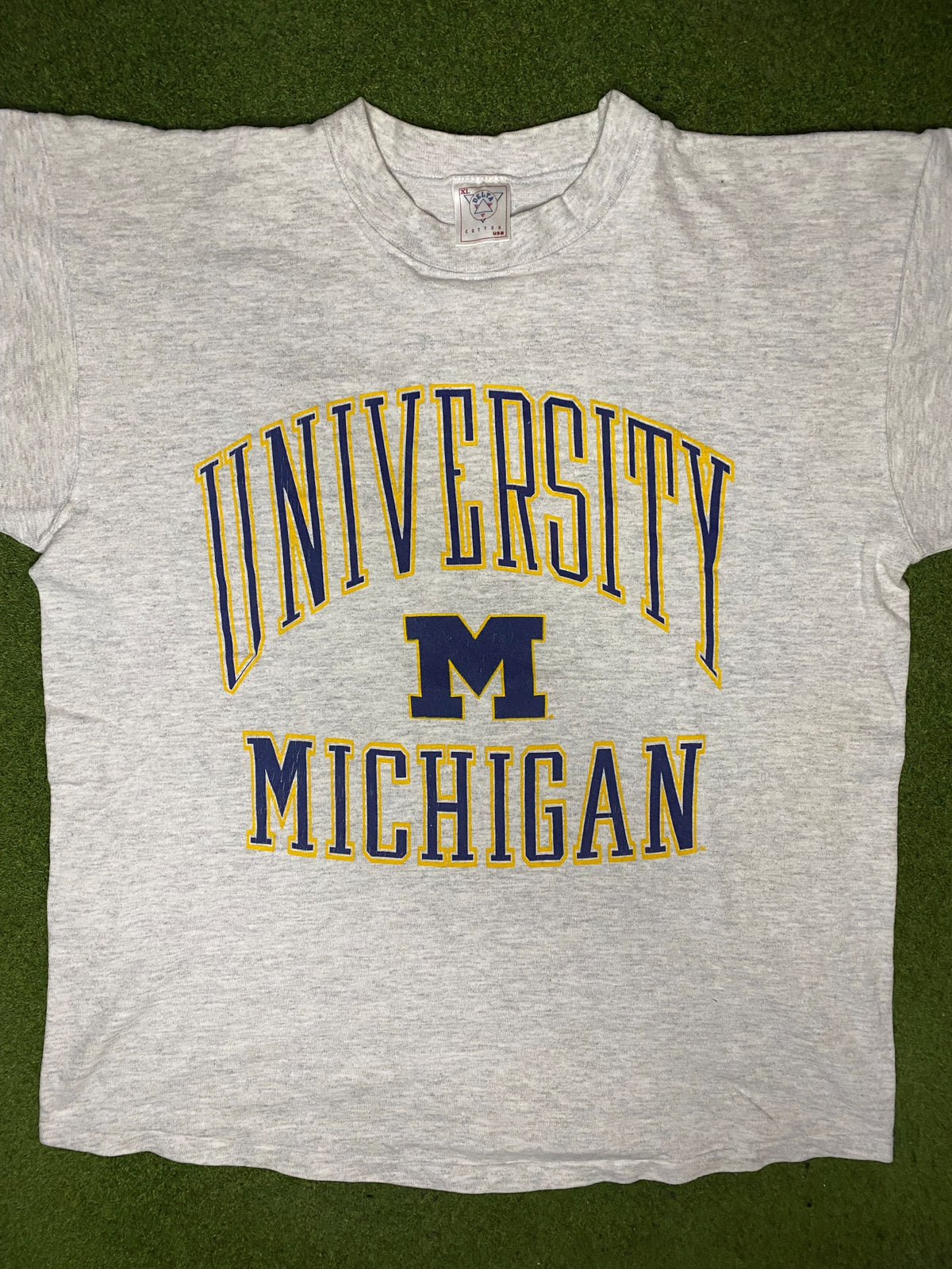 90s Michigan Wolverines - Vintage College T-Shirt (XL) - Gametime Vintage