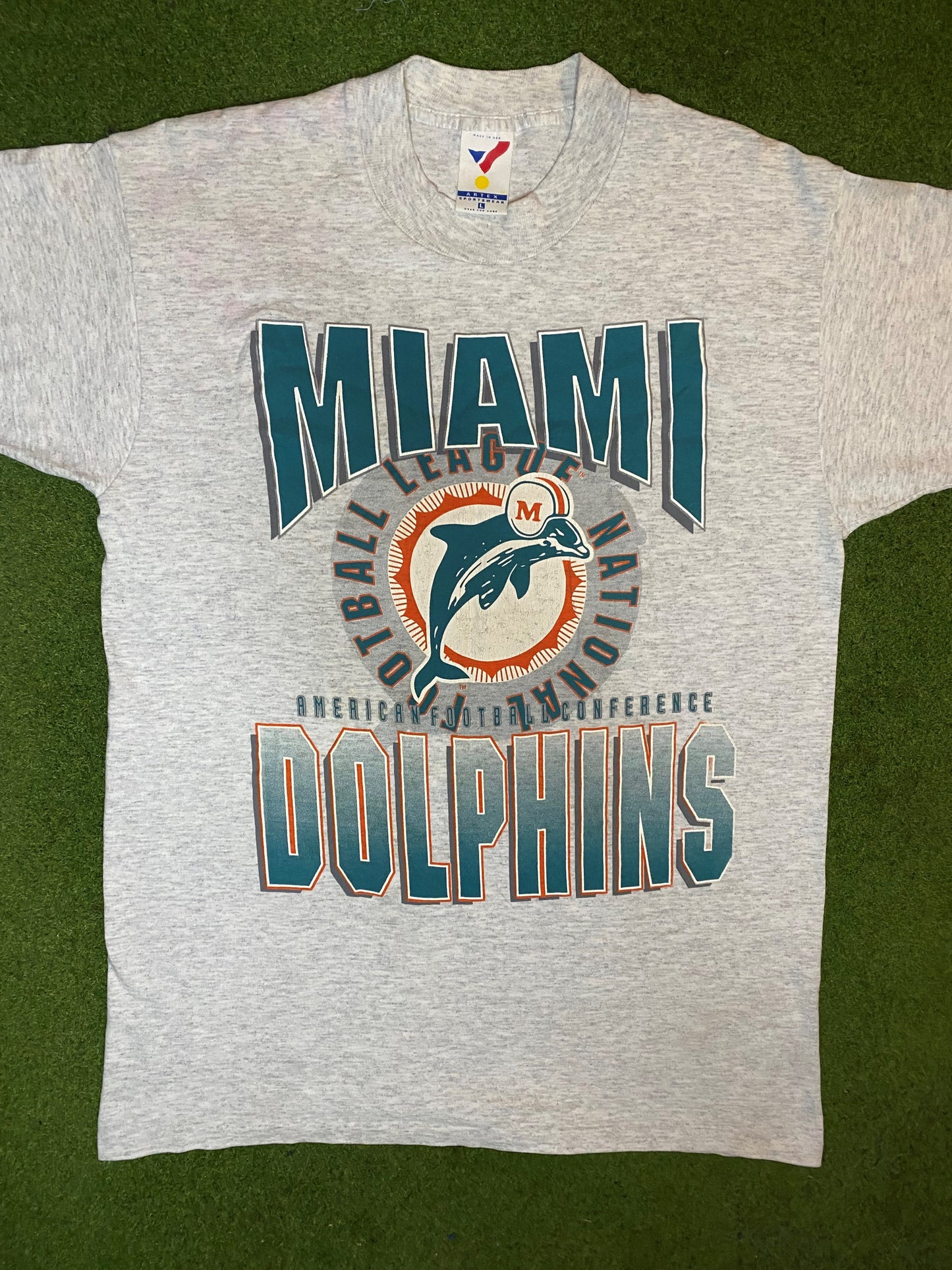 90s Miami Dolphins - Vintage NFL T-Shirt (Large) - Gametime Vintage