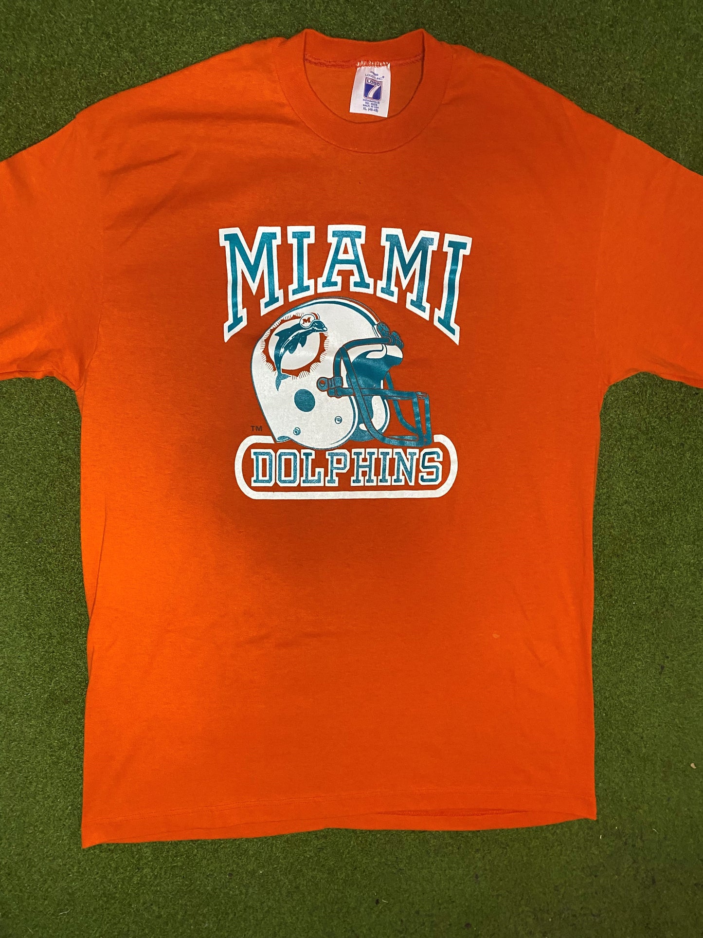 90s Miami Dolphins - Vintage NFL T-Shirt (XL) - Gametime Vintage