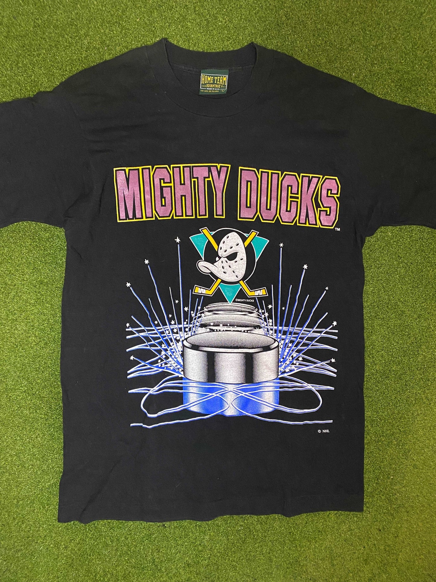 90s Anaheim Mighty Ducks - Vintage NHL Tee Shirt (Large) - Gametime Vintage