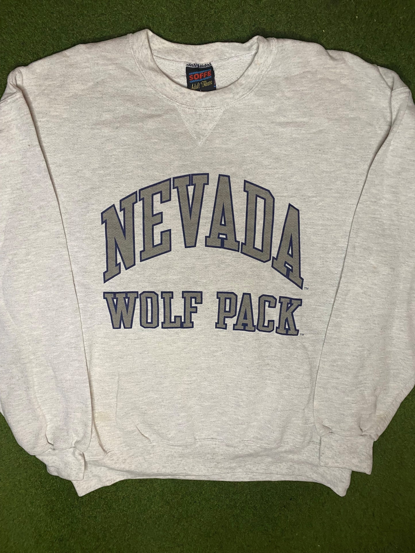 90s Nevada Wolf Pack - Vintage College Sweatshirt (Large) - Gametime Vintage