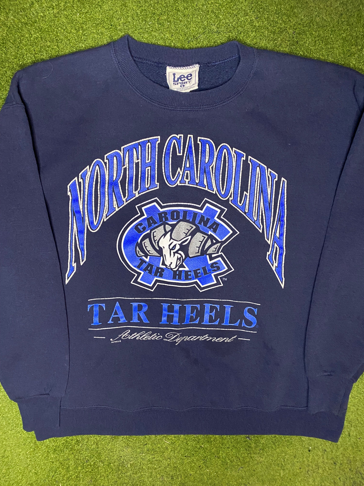 90s North Carolina Tar Heels - Vintage College Sweatshirt (Large) - Gametime Vintage