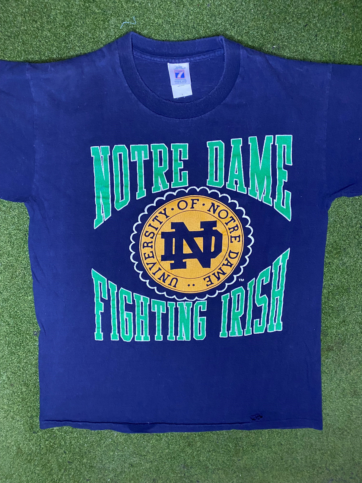 90s Notre Dame Fighting Irish - Vintage College T-Shirt (Large) - Gametime Vintage