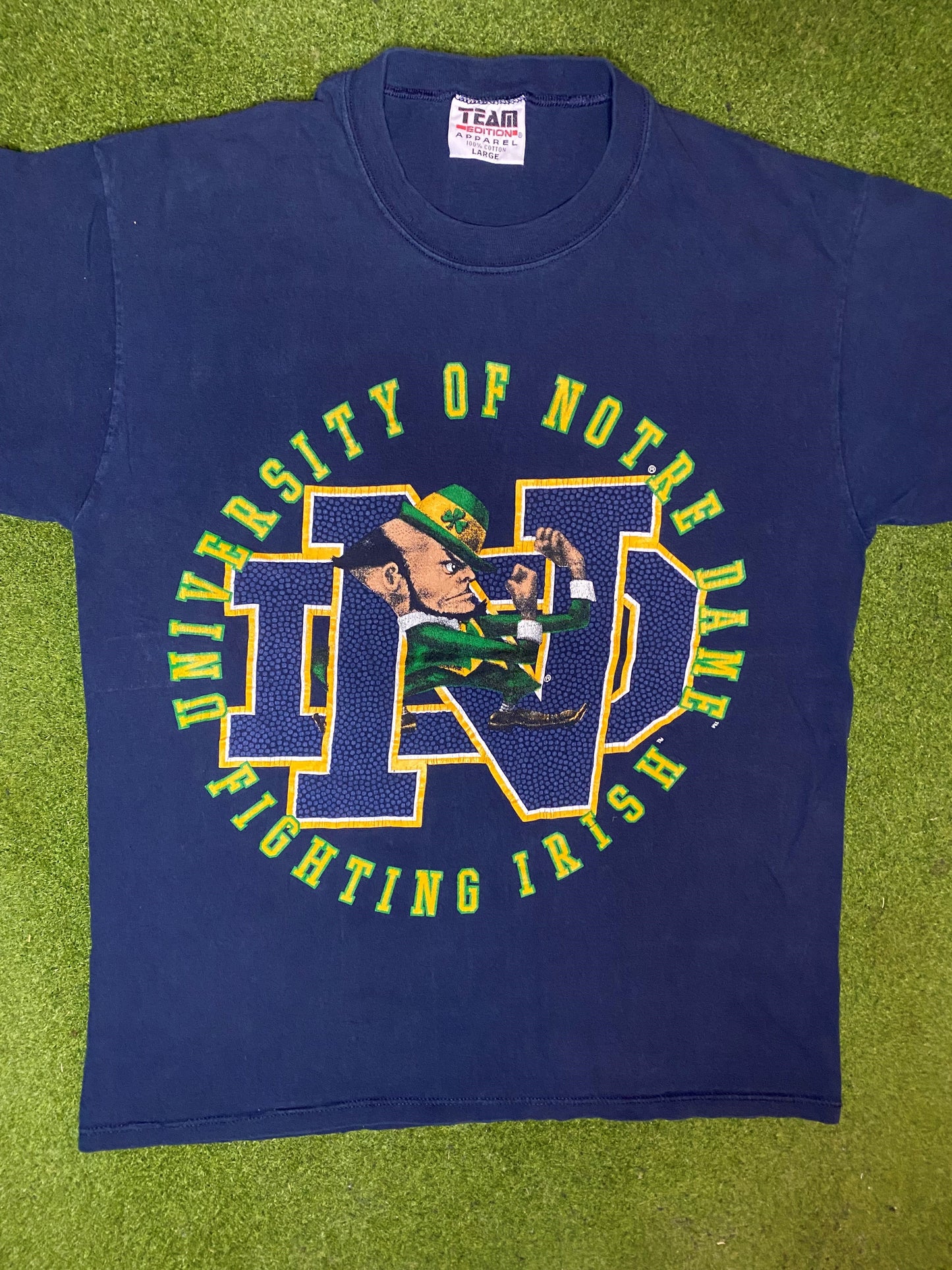 90s Notre Dame Fighting Irish - Vintage College Tee (Large) - Gametime Vintage