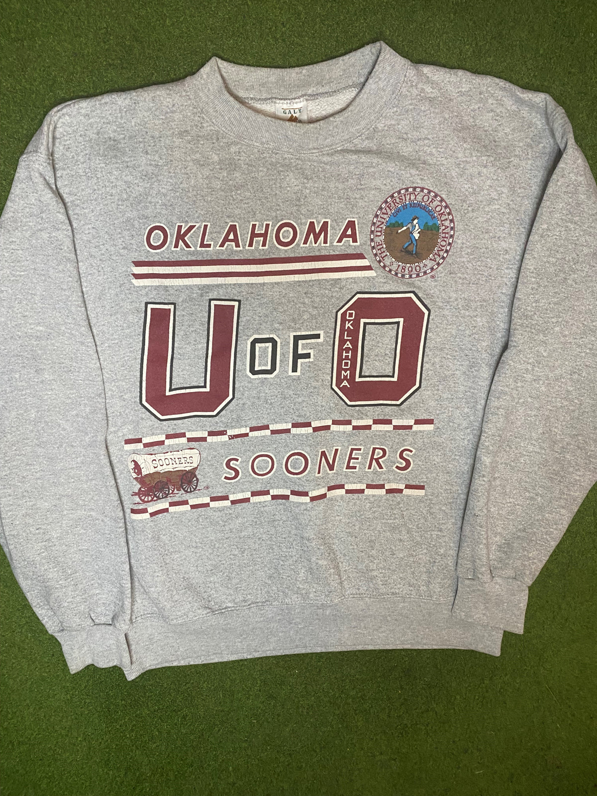 90s Oklahoma Sooners - Vintage University Sweatshirt (Large) - Gametime Vintage