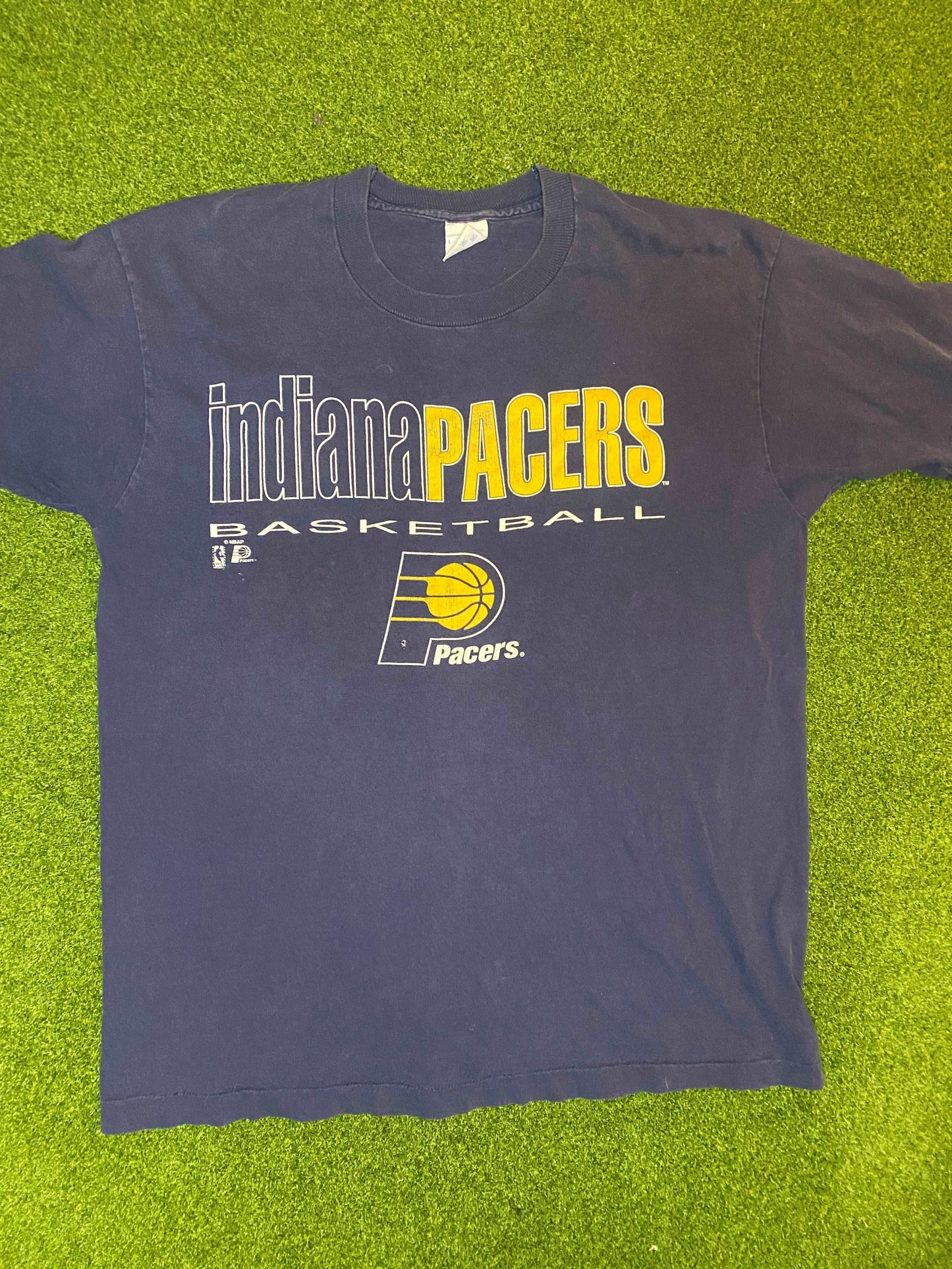 90s Indiana Pacers - Vintage NBA Tee Shirt (Large) - Gametime Vintage
