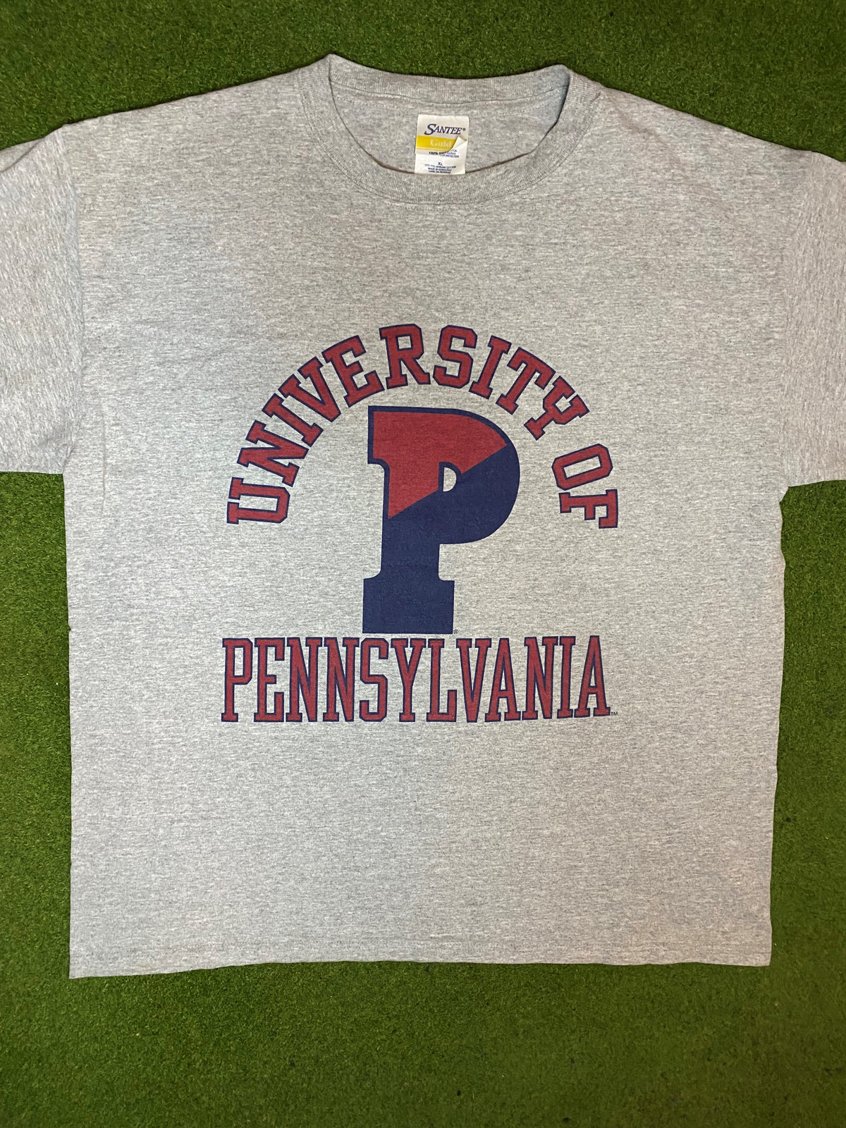 90s Penn Quakers - Vintage Ivy League T-Shirt (XL) - Gametime Vintage