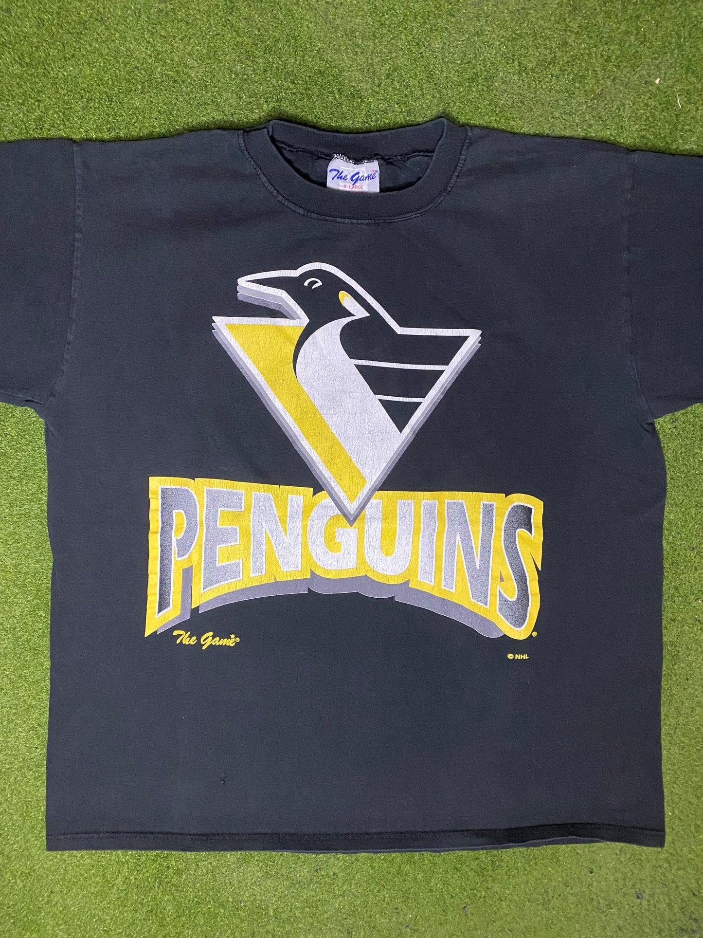 90s Pittsburgh Penguins - Big Logo - Vintage NHL T Shirt (XL) - Gametime Vintage