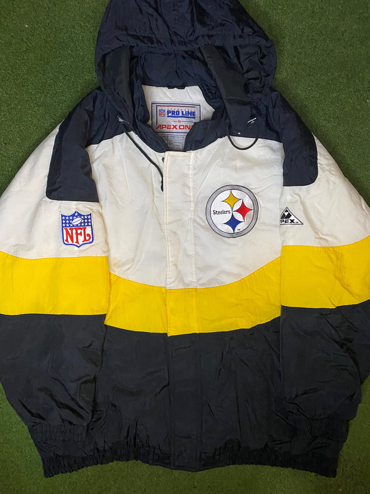 90年代匹兹堡钢人队 - 复古NFL冬季夹克 (2XL)