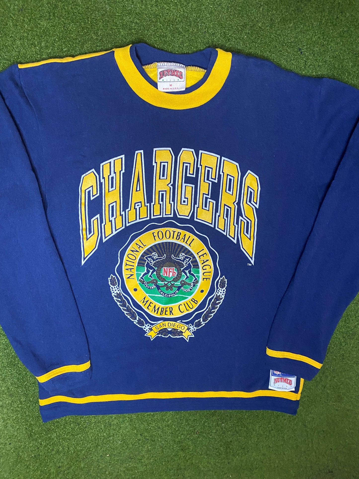 90s San Diego Chargers - Vintage NFL Sweatshirt (Medium) - Gametime Vintage