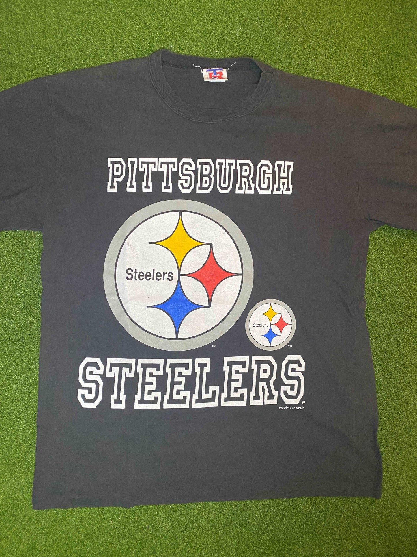 1996 Pittsburgh Steelers - Big Logo - Vintage NFL Tee Shirt (Large) - Gametime Vintage