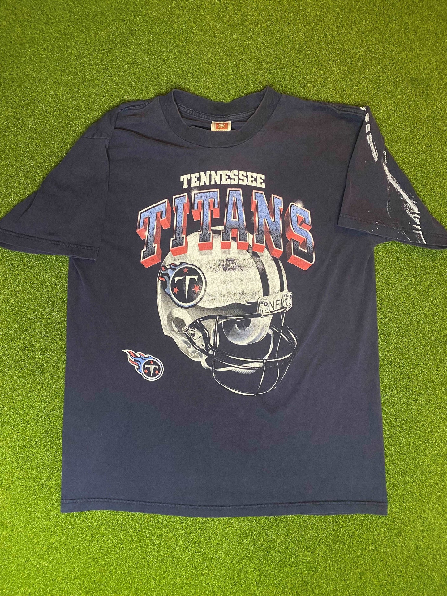 90s Tennessee Titans - Big Logo - Vintage NFL Tee Shirt (Large) - Gametime Vintage