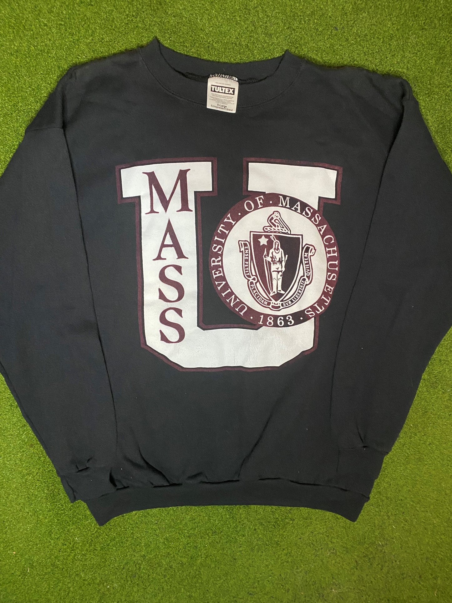 90s UMass Minutemen - Vintage College Sweatshirt (XL) - Gametime Vintage