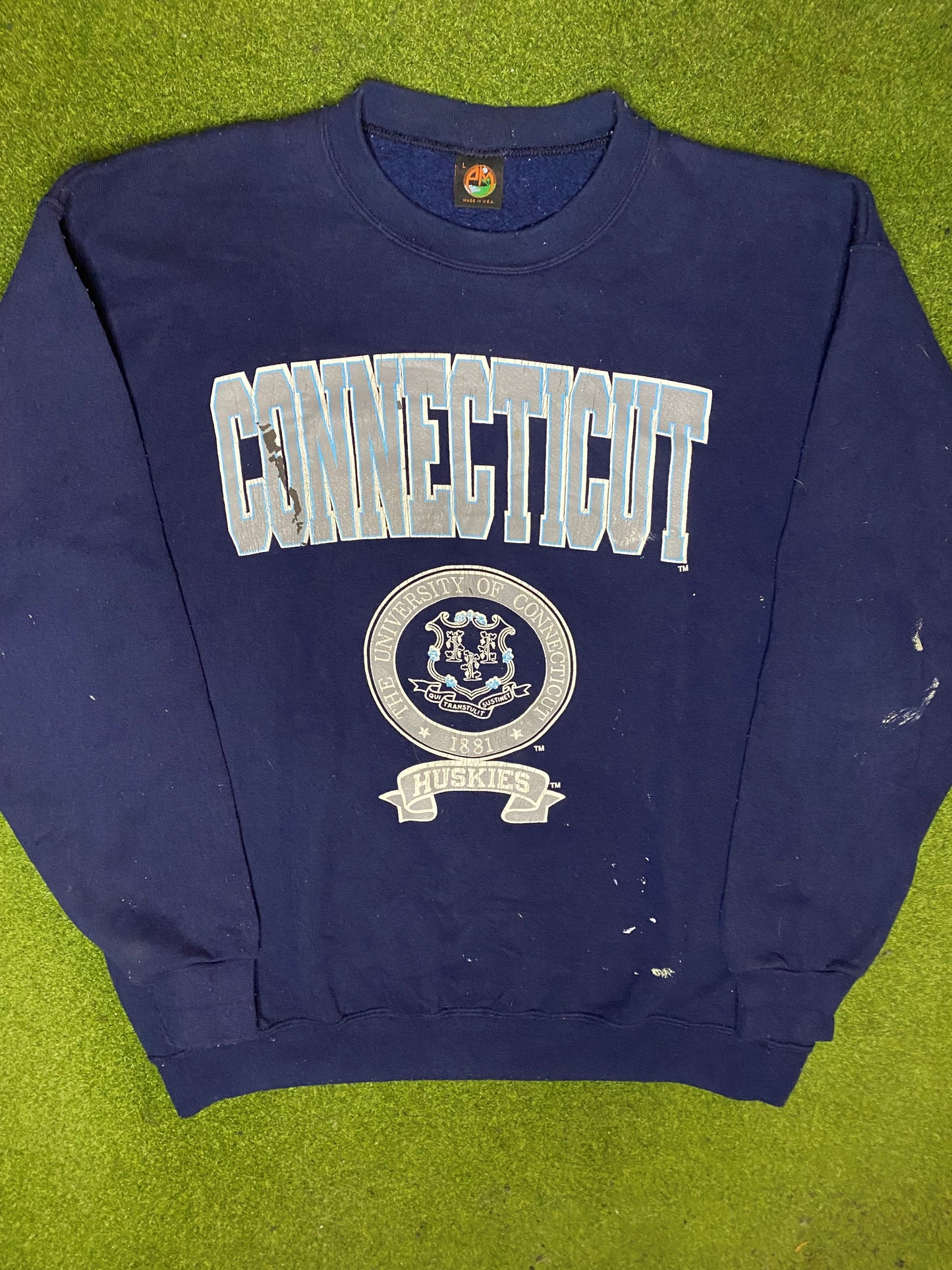 90s UConn Huskies - Vintage University Sweatshirt (Large) - Gametime Vintage