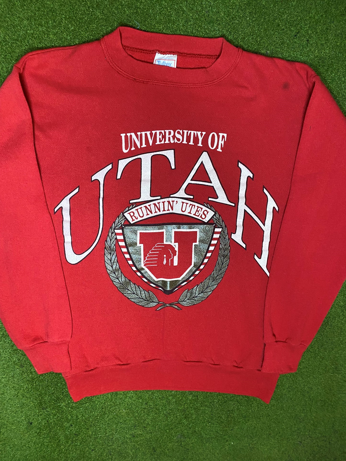 90s Utah Utes - Vintage University Sweatshirt (Medium) - Gametime Vintage