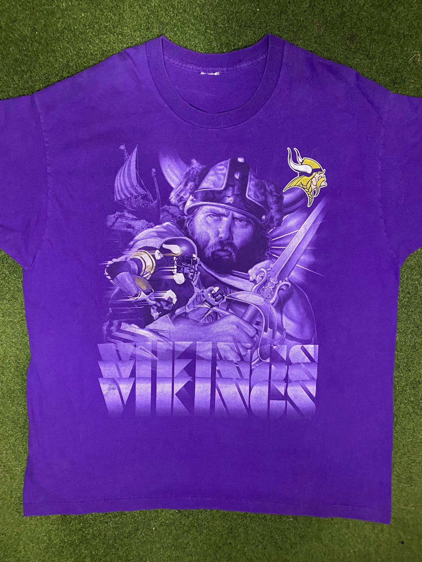 90s Minnesota Vikings - Big Logo - Vintage NFL Tee Shirt (XL) - Gametime Vintage
