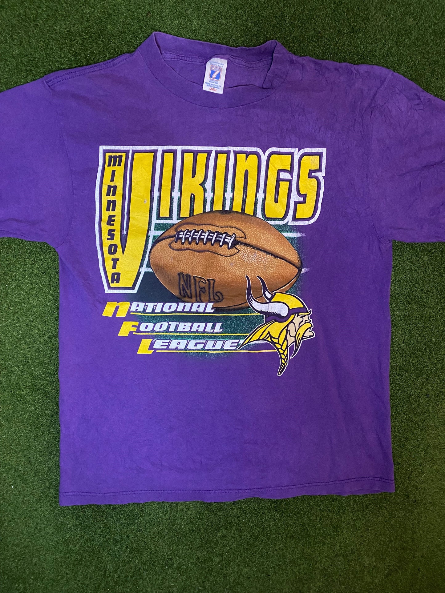 90s Minnesota Vikings - Vintage NFL T-Shirt (Large) - Gametime Vintage