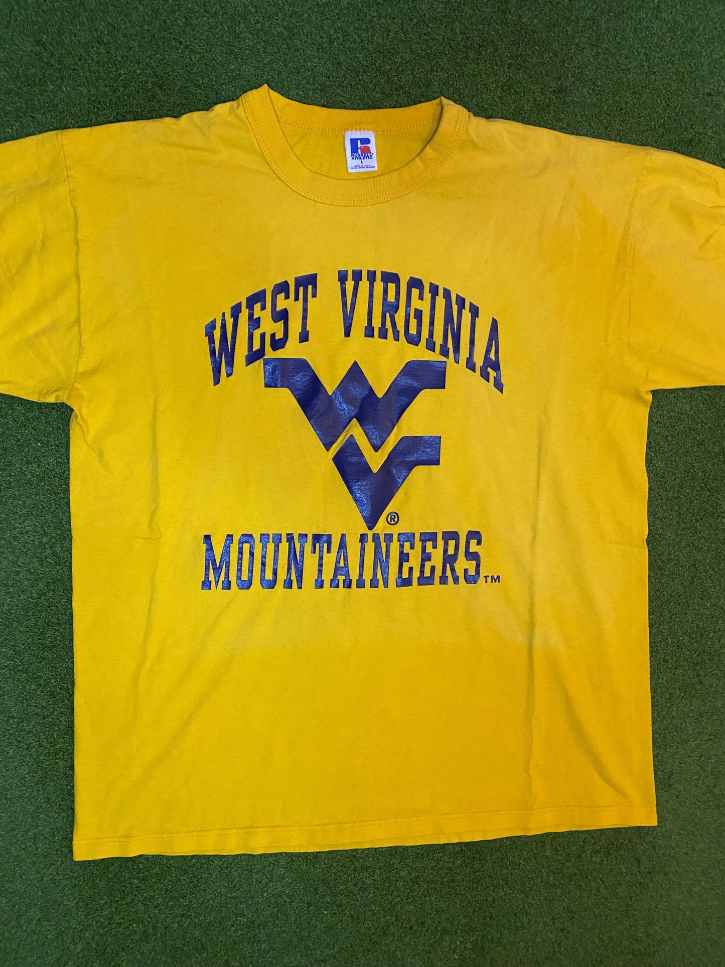 90s West Virginia Mountaineers - Vintage College T-Shirt (Large) - Gametime Vintage