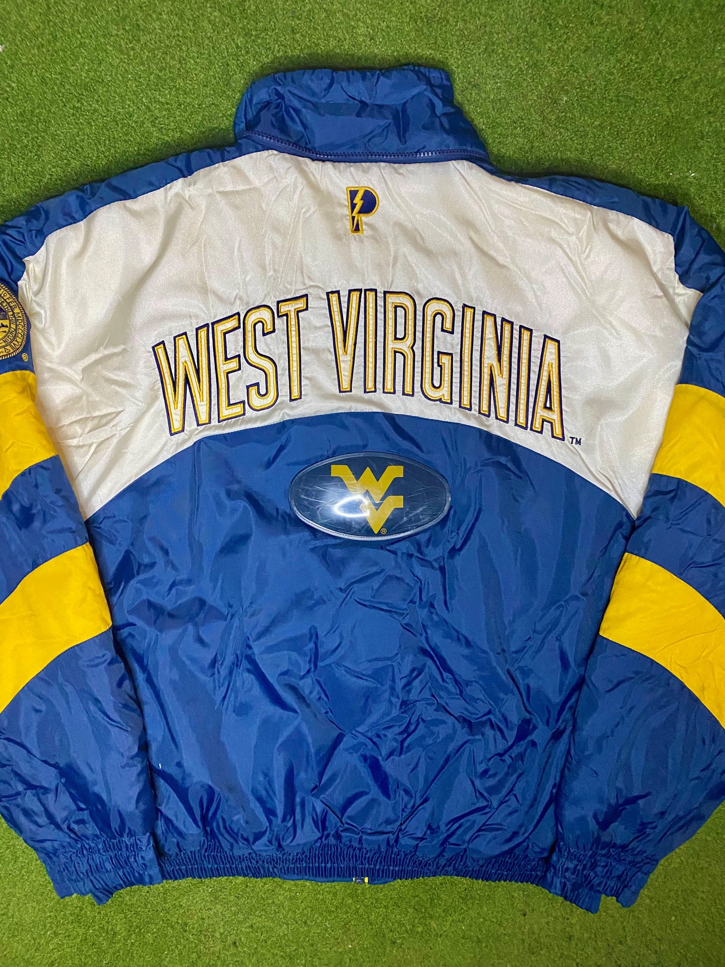 Chaqueta universitaria de los 90 de los West Virginia Mountaineers - Talla 2XL - Vintage
