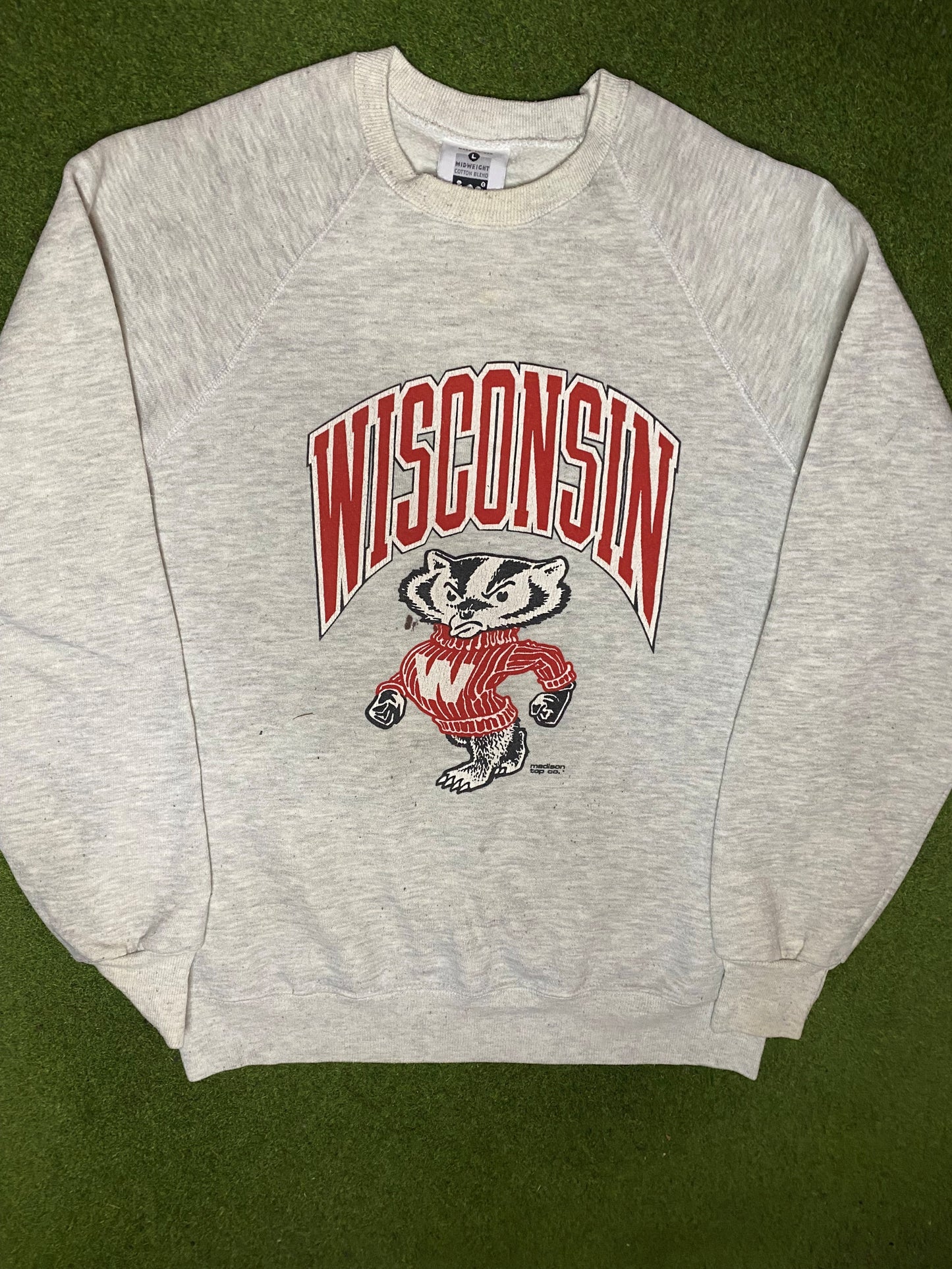 90s Wisconsin Badgers - Vintage College Sweatshirt (Large) - Gametime Vintage