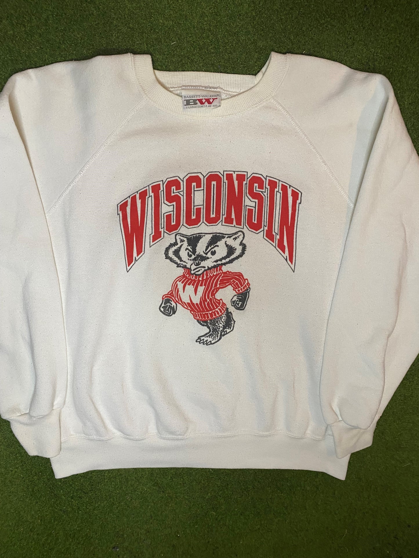 90s Wisconsin Badgers - Vintage College Sweatshirt (XL) - Gametime Vintage