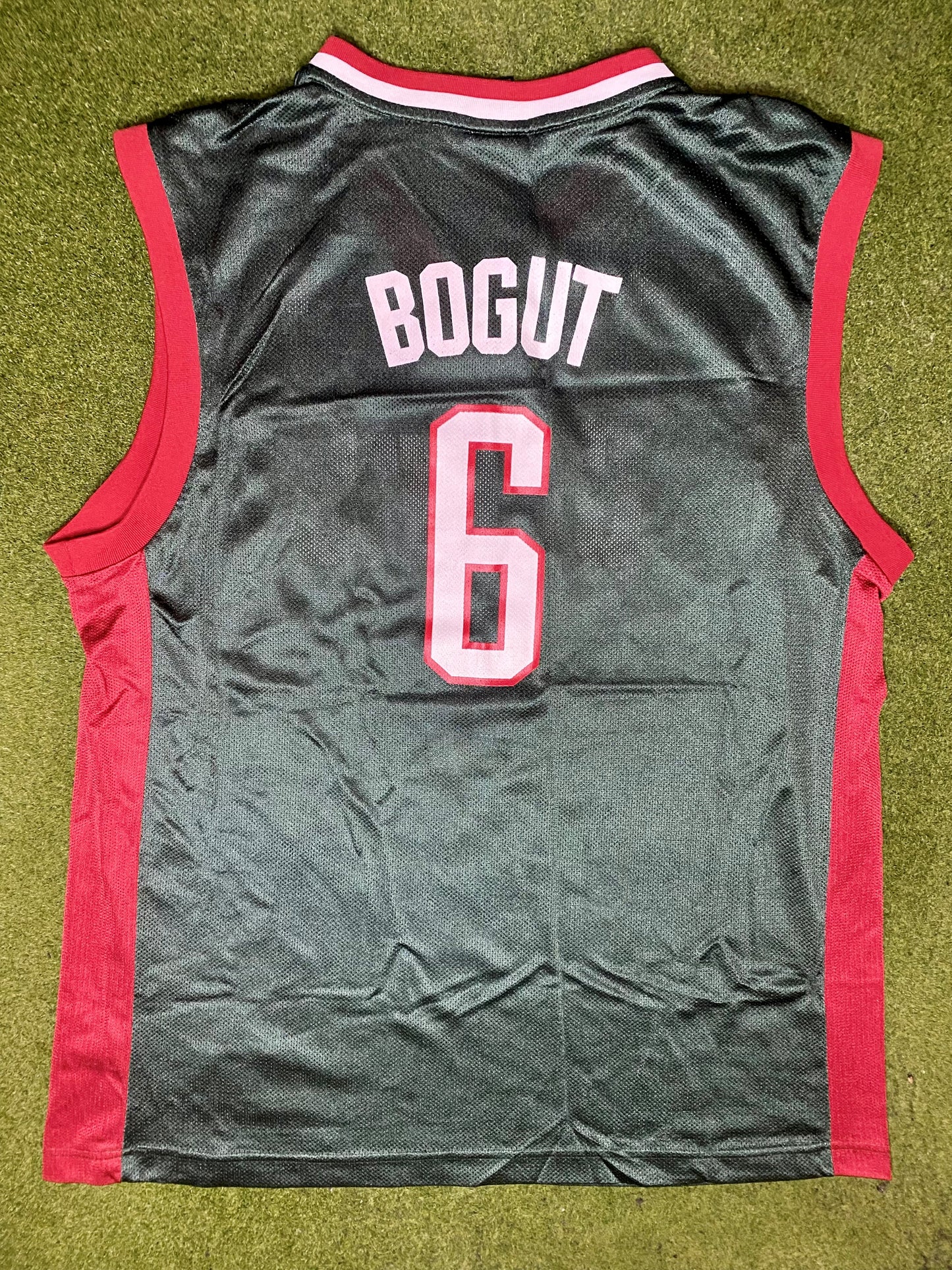 2005-2011 Milwaukee Bucks - Andrew Bogut #6 - Vintage NBA Jersey (Large) - Gametime Vintage
