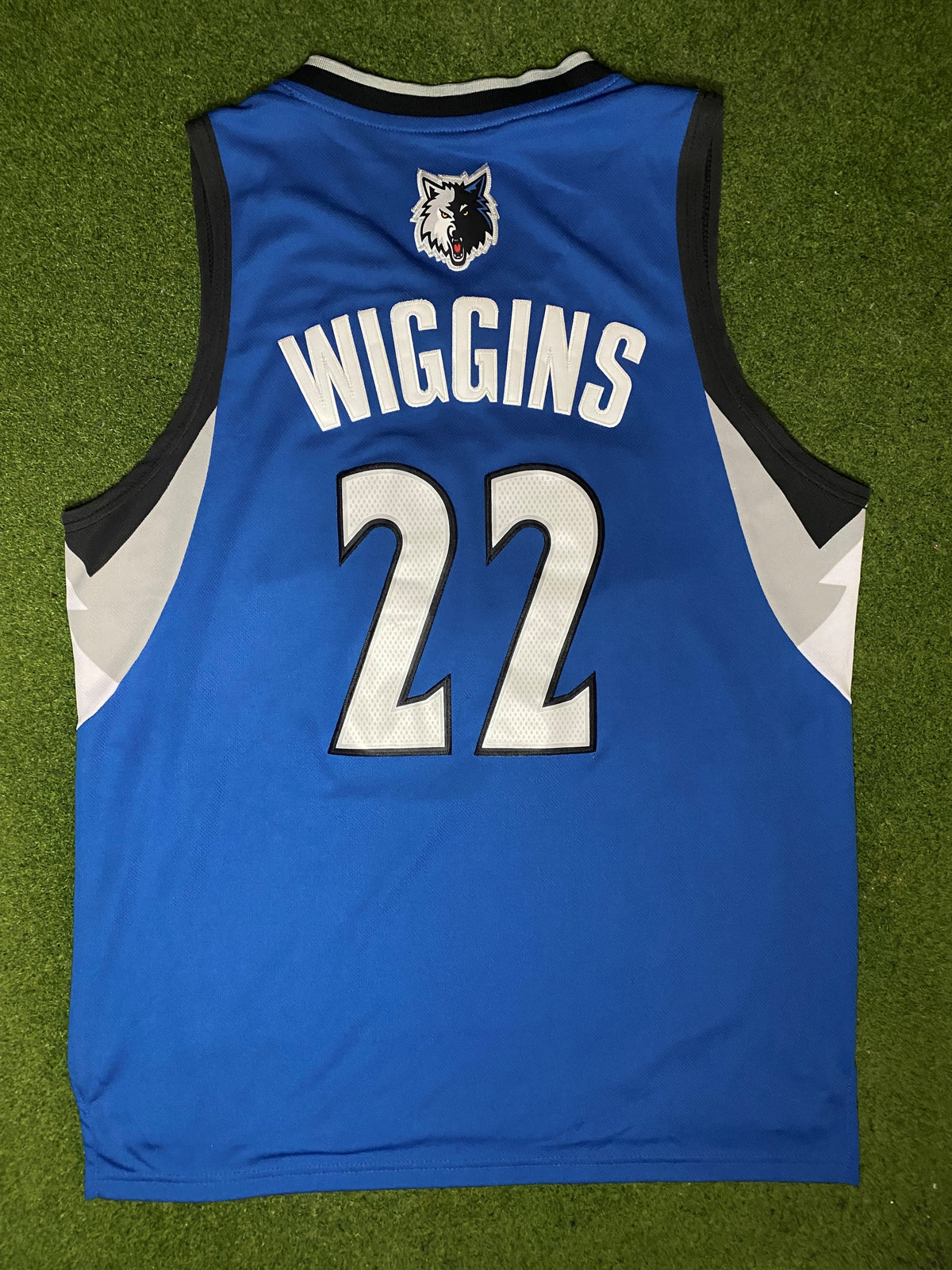2014-2017 明尼苏达森林狼队 - 安德鲁·威金斯 #22 - 缝制 - 复古 NBA 球衣 (中码)
