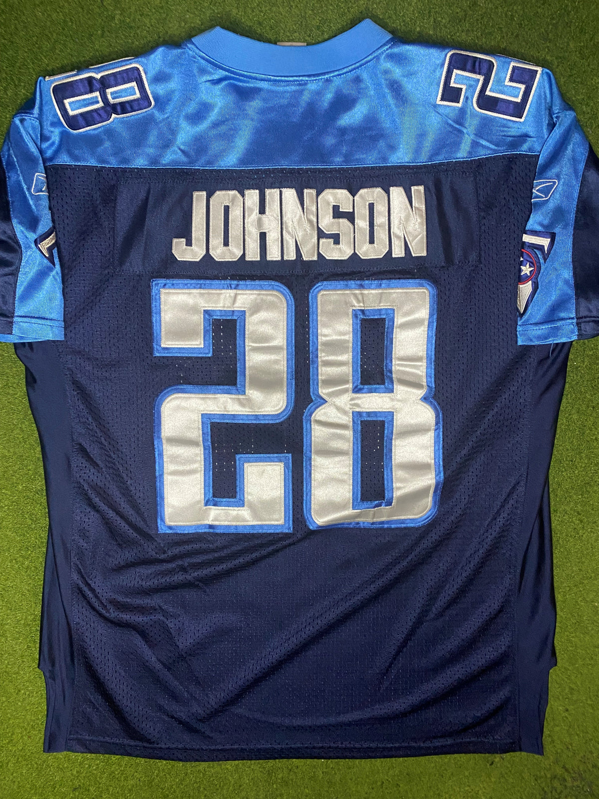 2008-2013 Tennessee Titans - Chris Johnson #28 - On Field Stitched - Vintage NFL Jersey (50) - Gametime Vintage