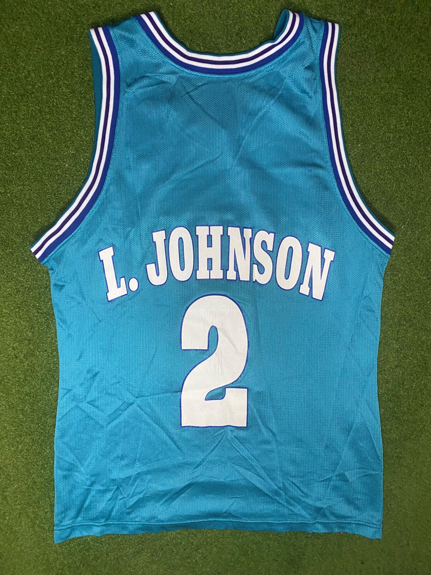 1991-1996 Charlotte Hornets - Larry Johnson #2 - Vintage NBA Jersey (40) - Gametime Vintage