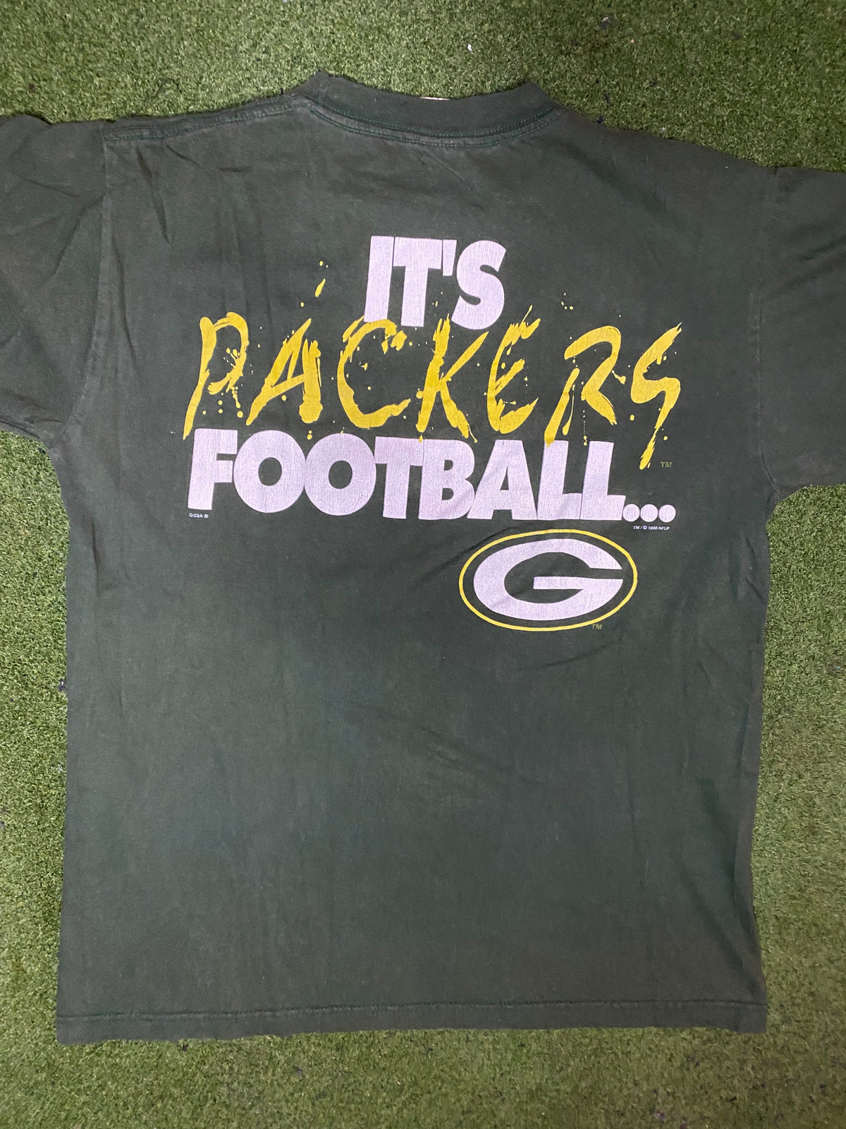 1996 Green Bay Packers - Its Not Just Football - Vintage NFL T-Shirt (Large) - Gametime Vintage