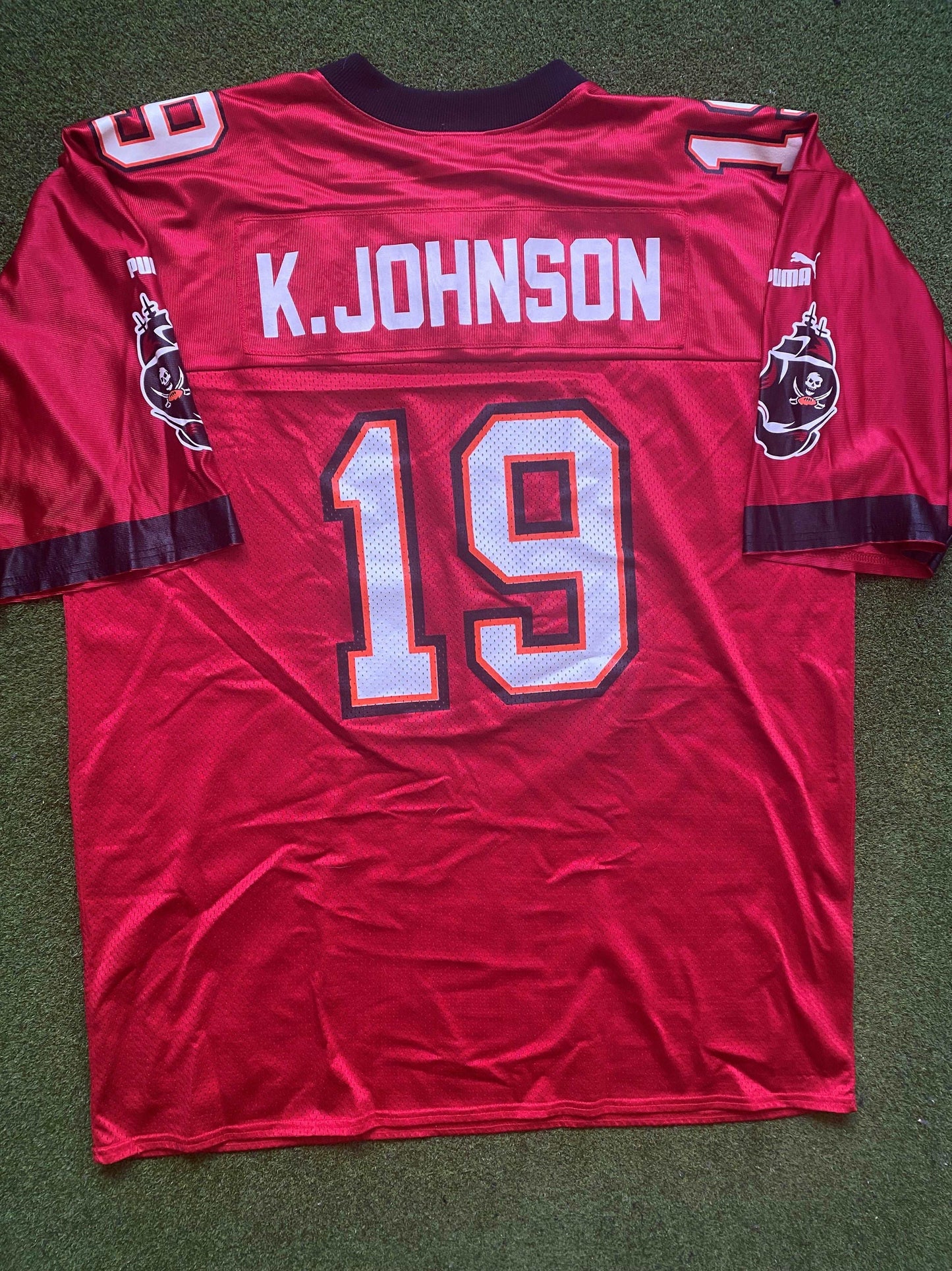 2000 Tampa Bay Buccaneers - Keyshawn Johnson #19 - Puma - Vintage NFL Jersey (XL) - Gametime Vintage