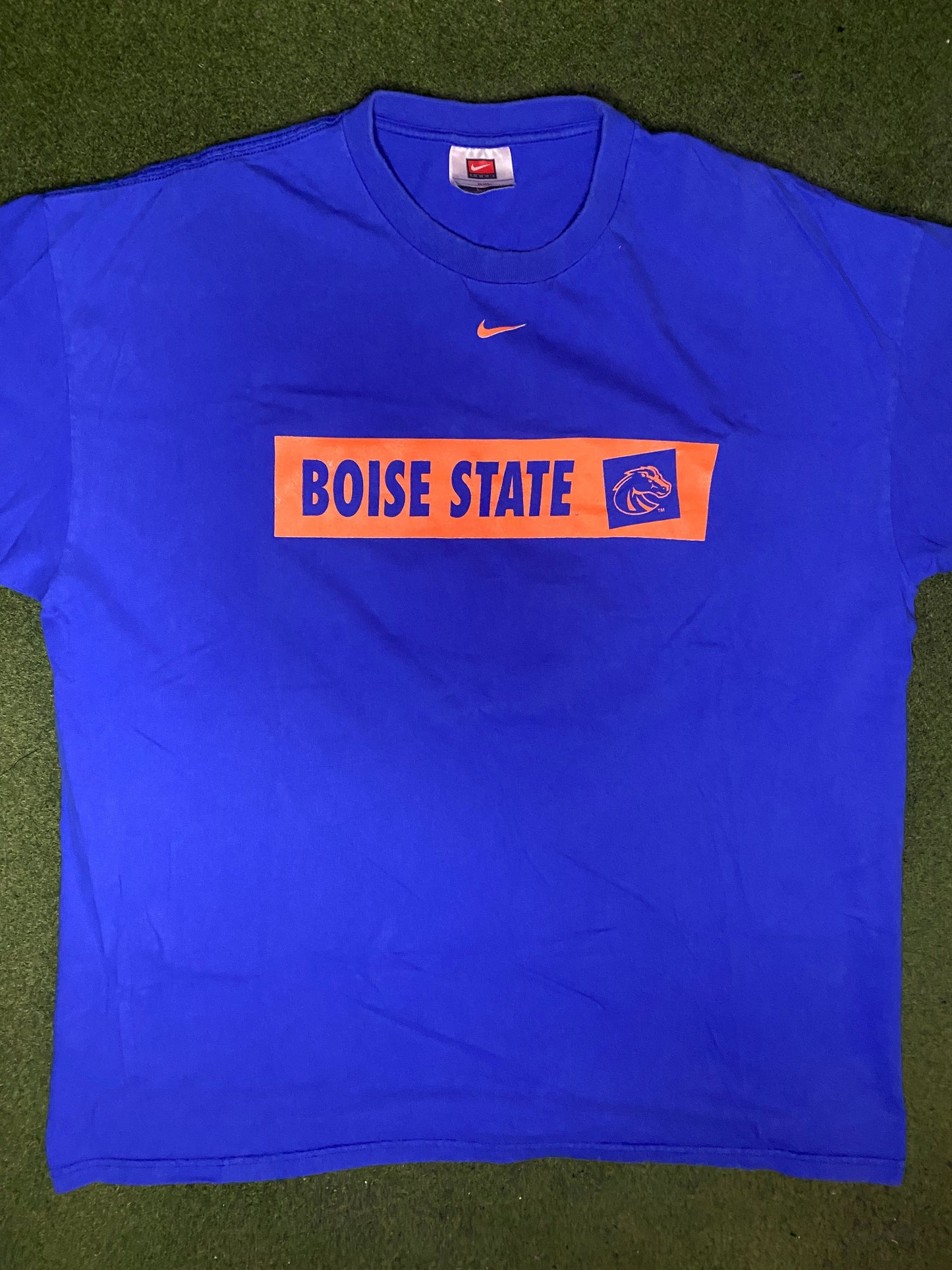 00s Boise State Broncos - Nike - Vintage College T Shirt (2XL) Gametime Vintage