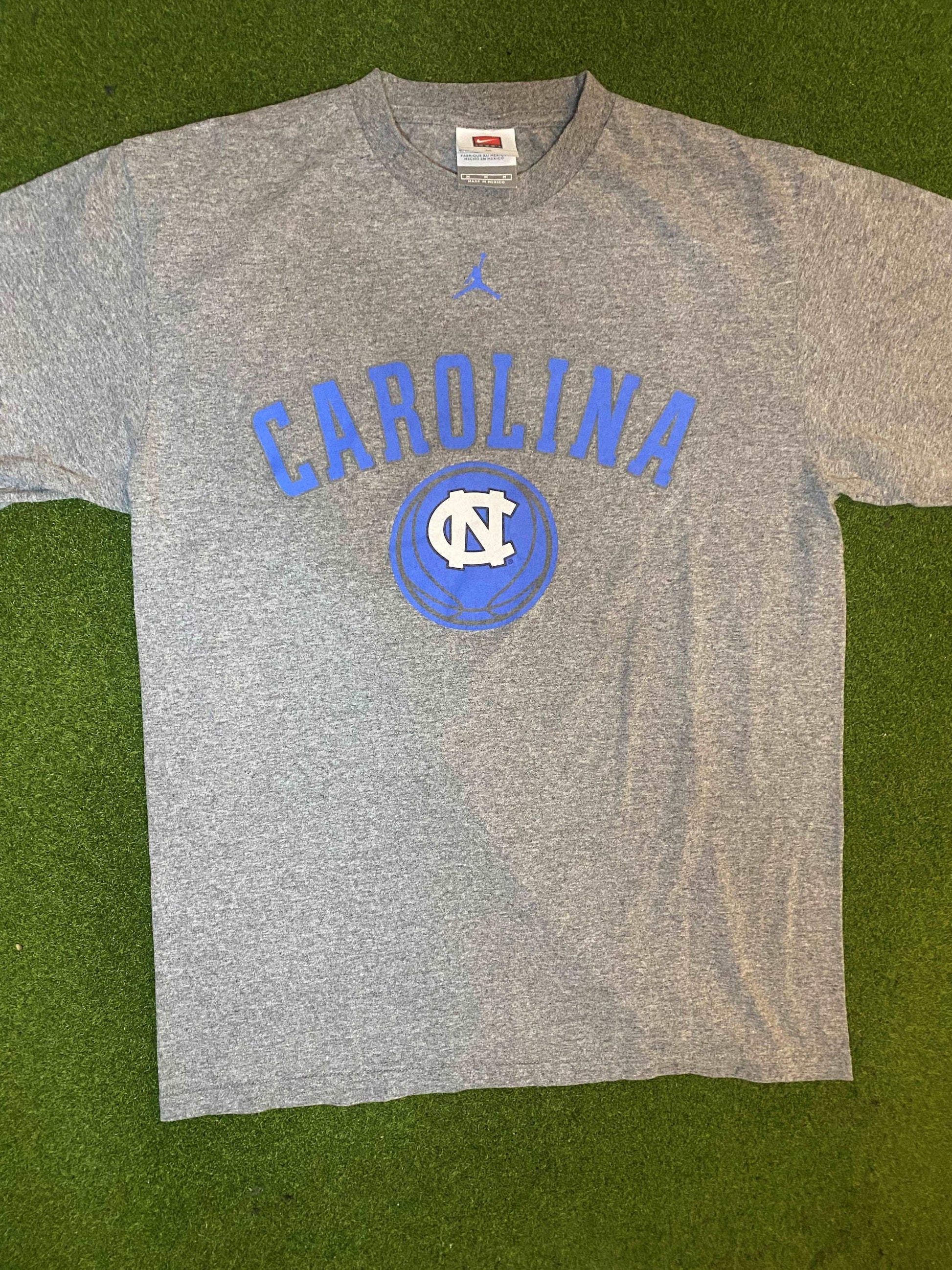 00s North Carolina Tar Heels - Nike - Vintage College T-Shirt (Medium)