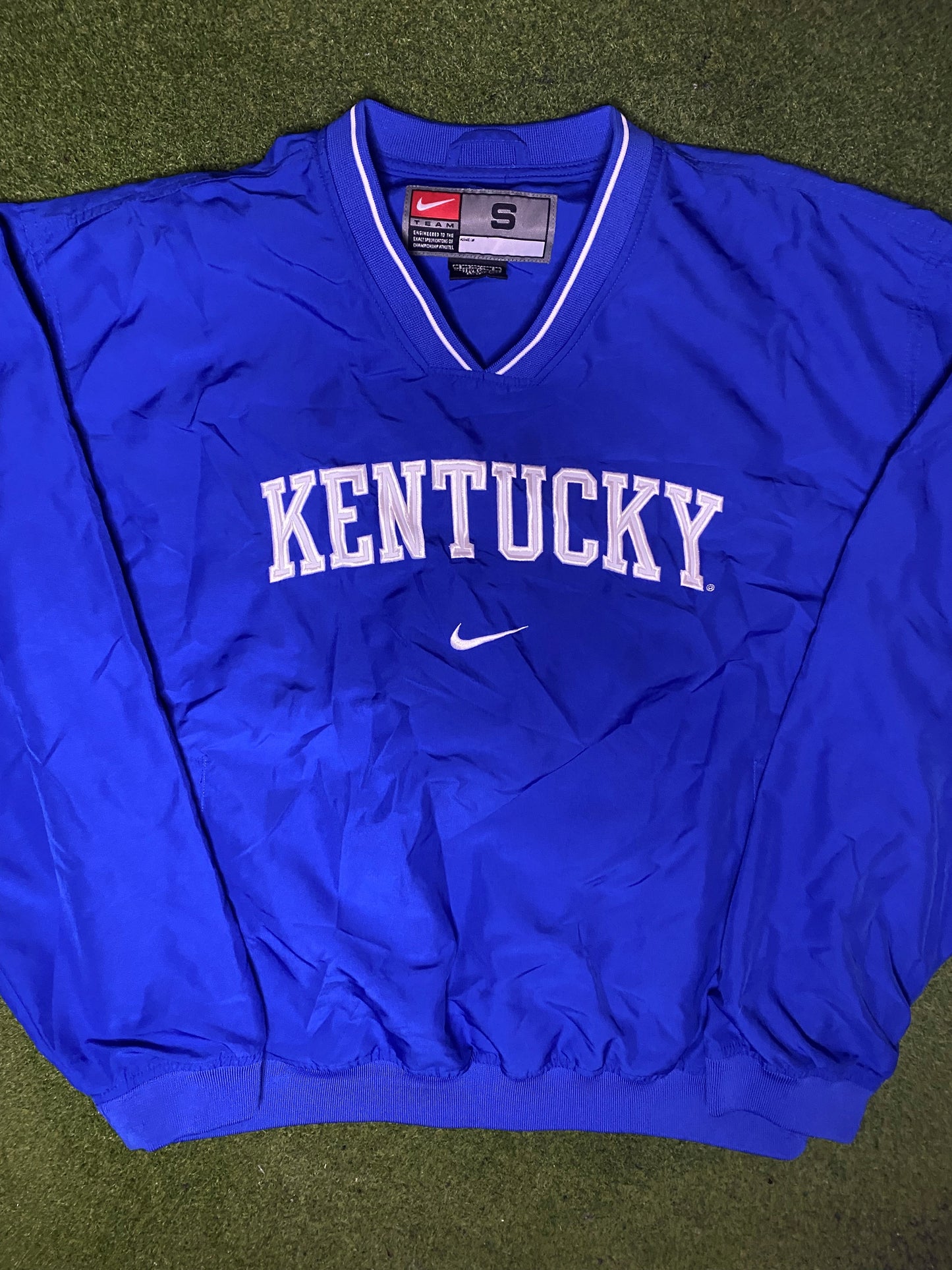 00s Kentucky Wildcats - Nike - Vintage College Pullover (Small) - Gametime Vintage