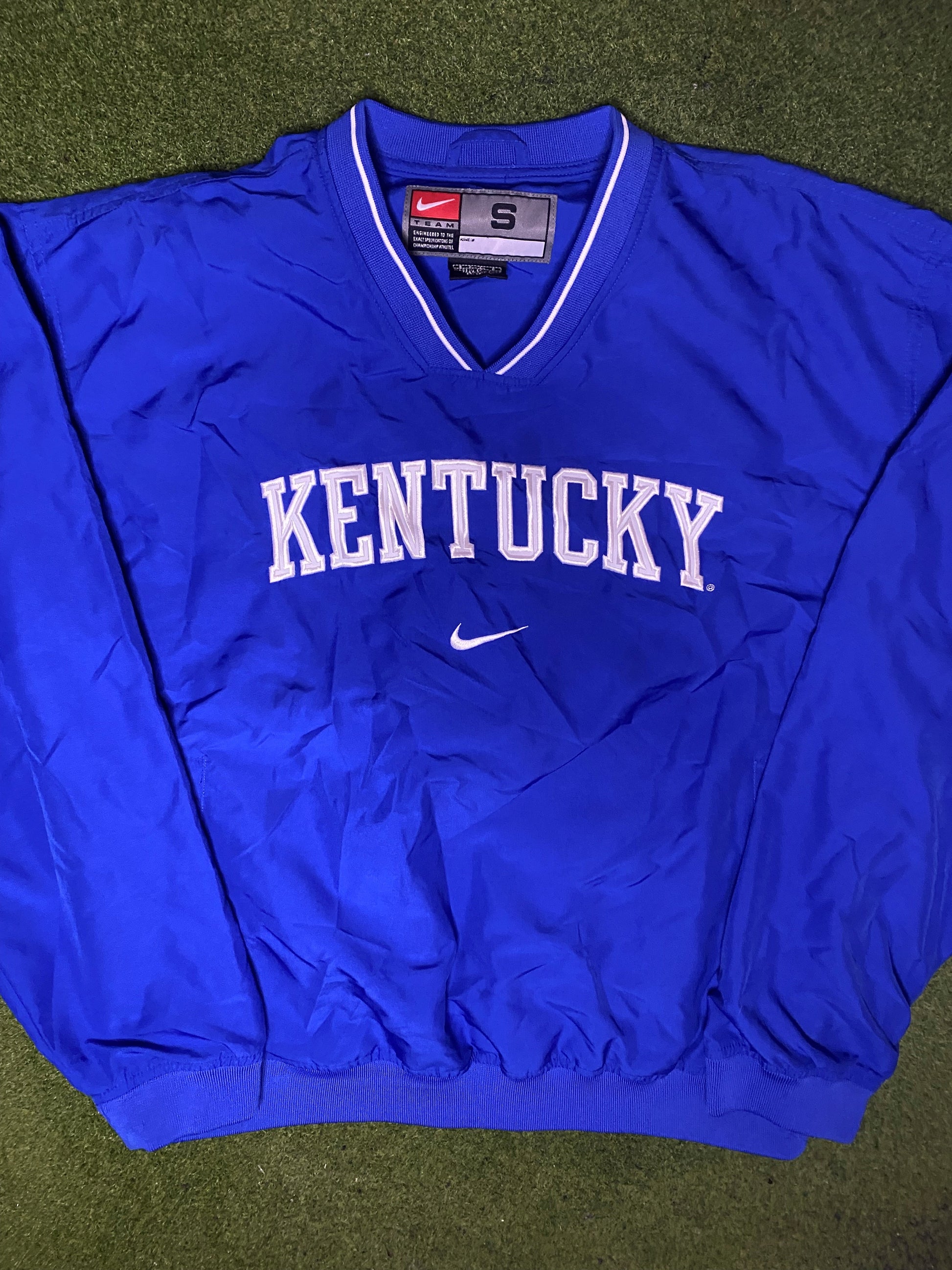 00s Kentucky Wildcats - Nike - Vintage College Pullover (Small) - Gametime Vintage