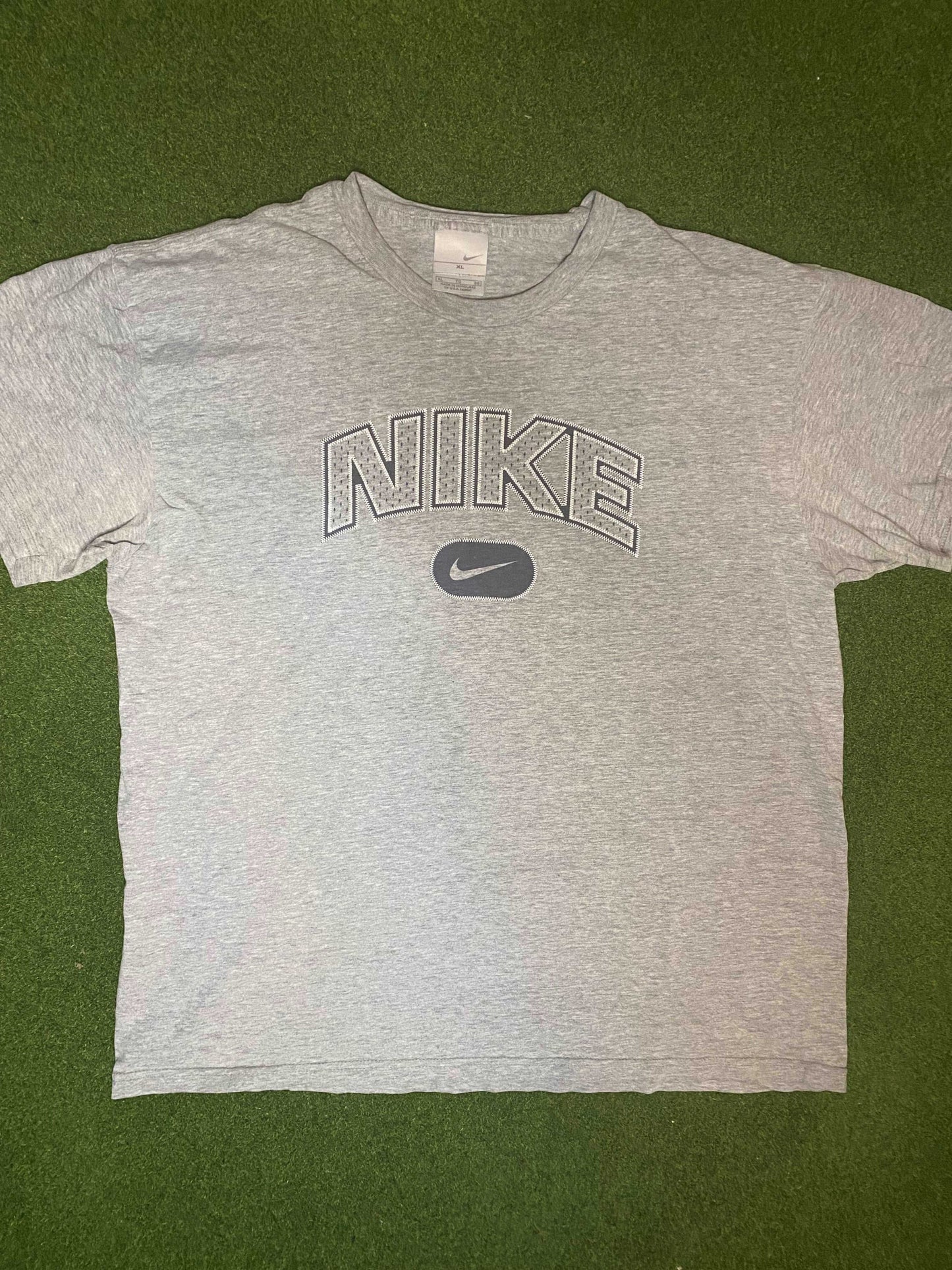 00s Nike - Vintage Nike Tee Shirt (XL)