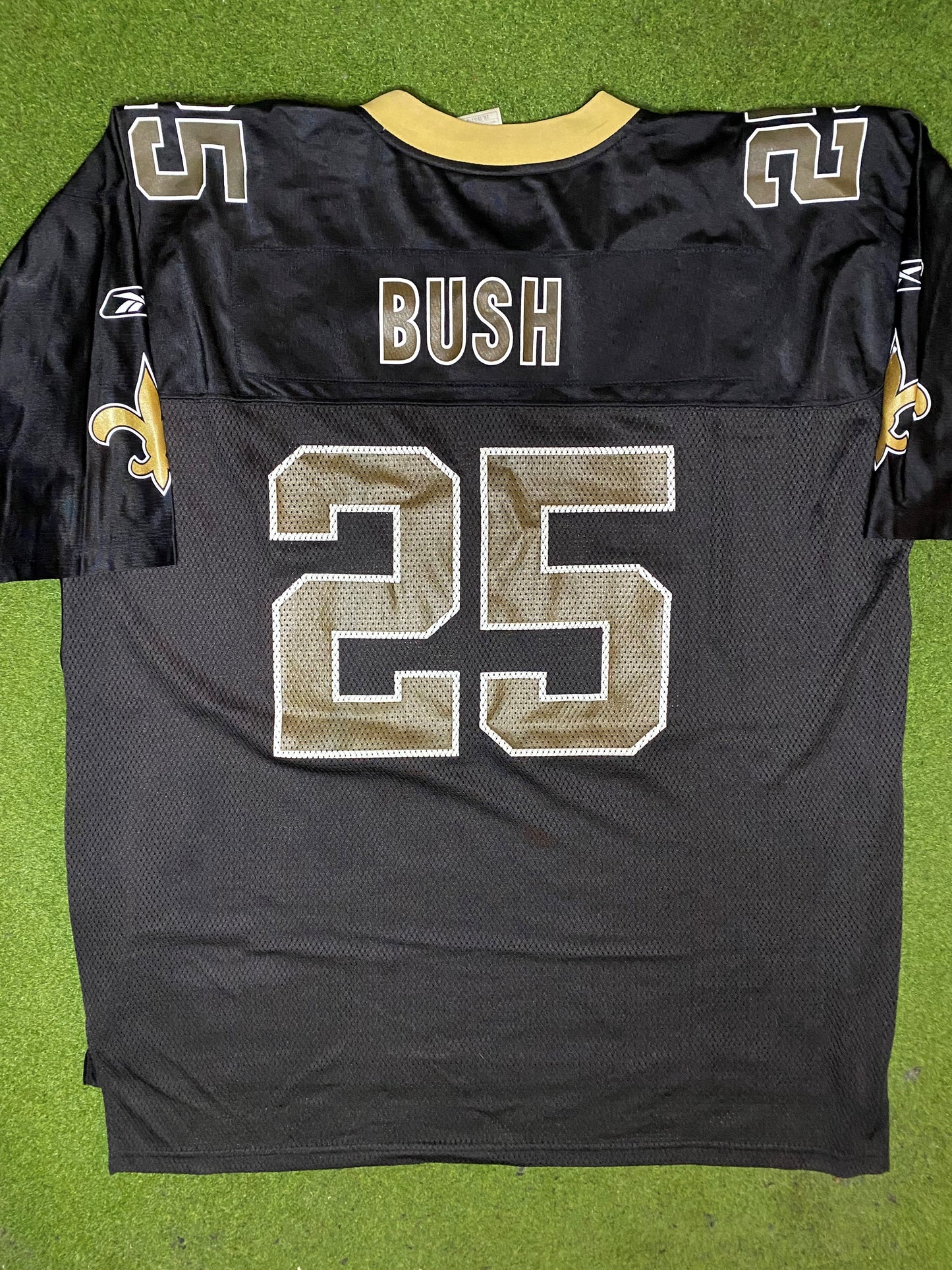 00s New Orleans Saints - Reggie Bush #25 - Reebok - Vintage NFL Jersey (2XL) Gametime Vintage