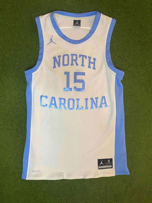 00s North Carolina Tar Heels - #15 - Air Jordan Brand - Vintage College Basketball Jersey (Small) - Gametime Vintage