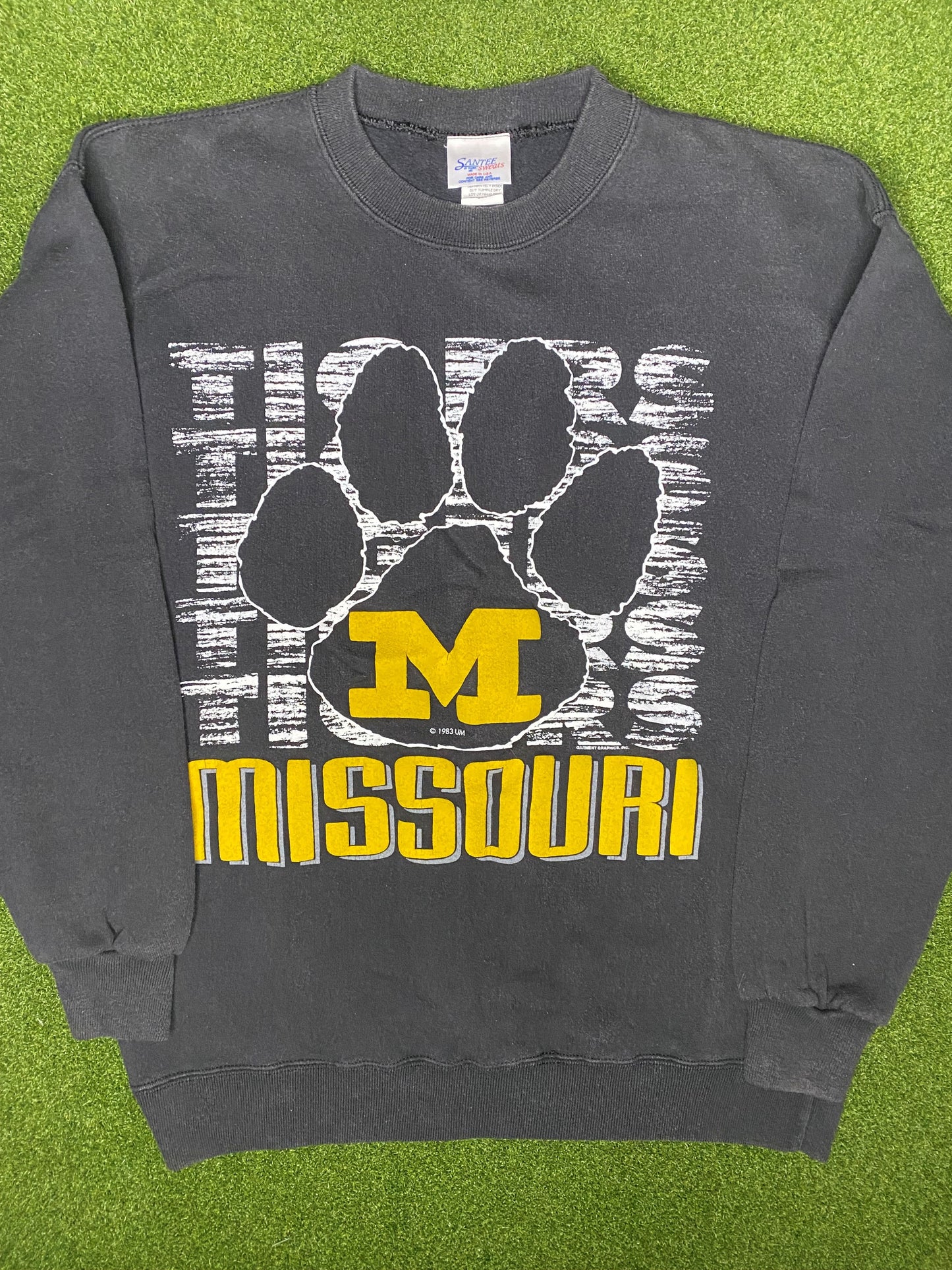 1983 Missouri Tigers - Vintage College Crewneck Sweatshirt (Large)