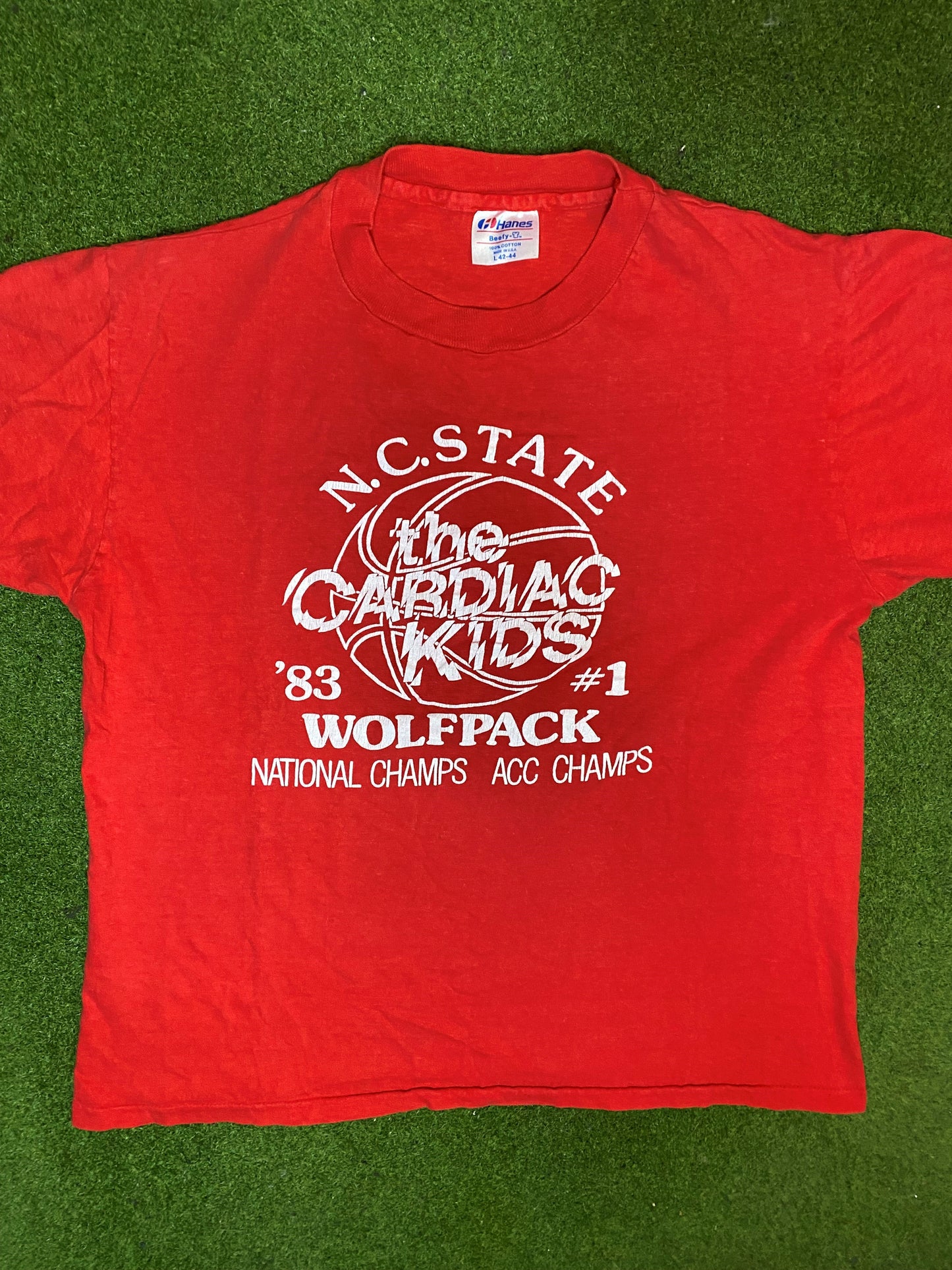 1983 NC State Wolfpack - National Champs - Vintage College T-Shirt (Large) 