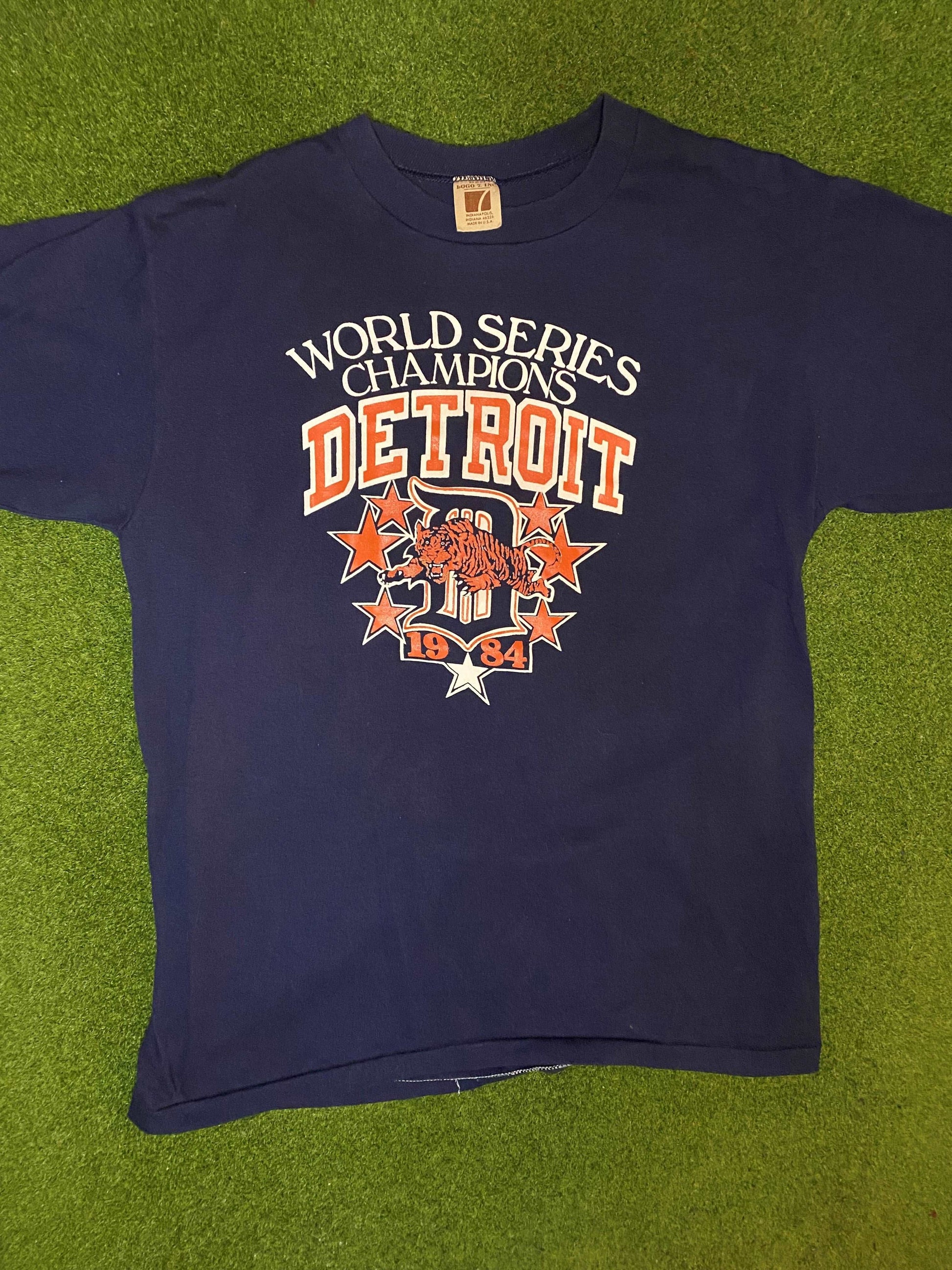 1984 Detroit Tigers - World Series Champions - Vintage MLB T-Shirt (Large)