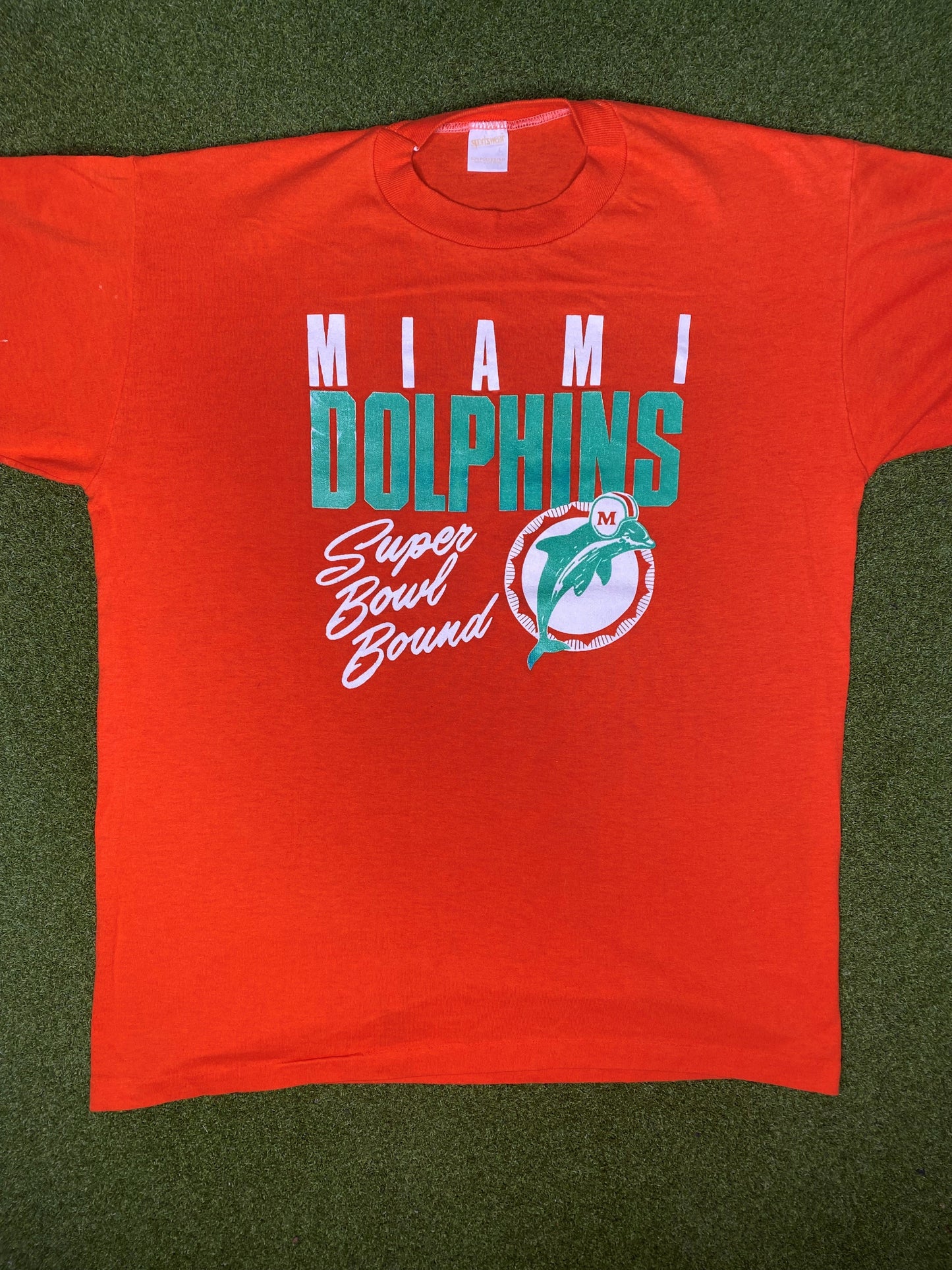 1984 Miami Dolphins - Super Bowl Bound - Vintage NFL T Shirt (Large)