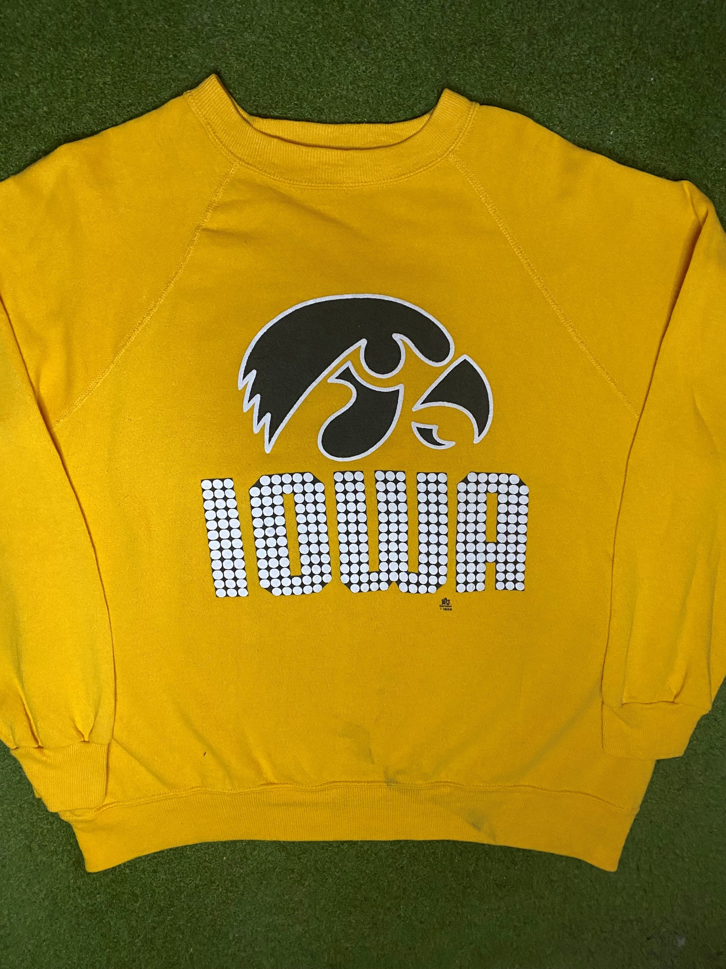 1985 Iowa Hawkeyes - Vintage College Sweatshirt (XL)