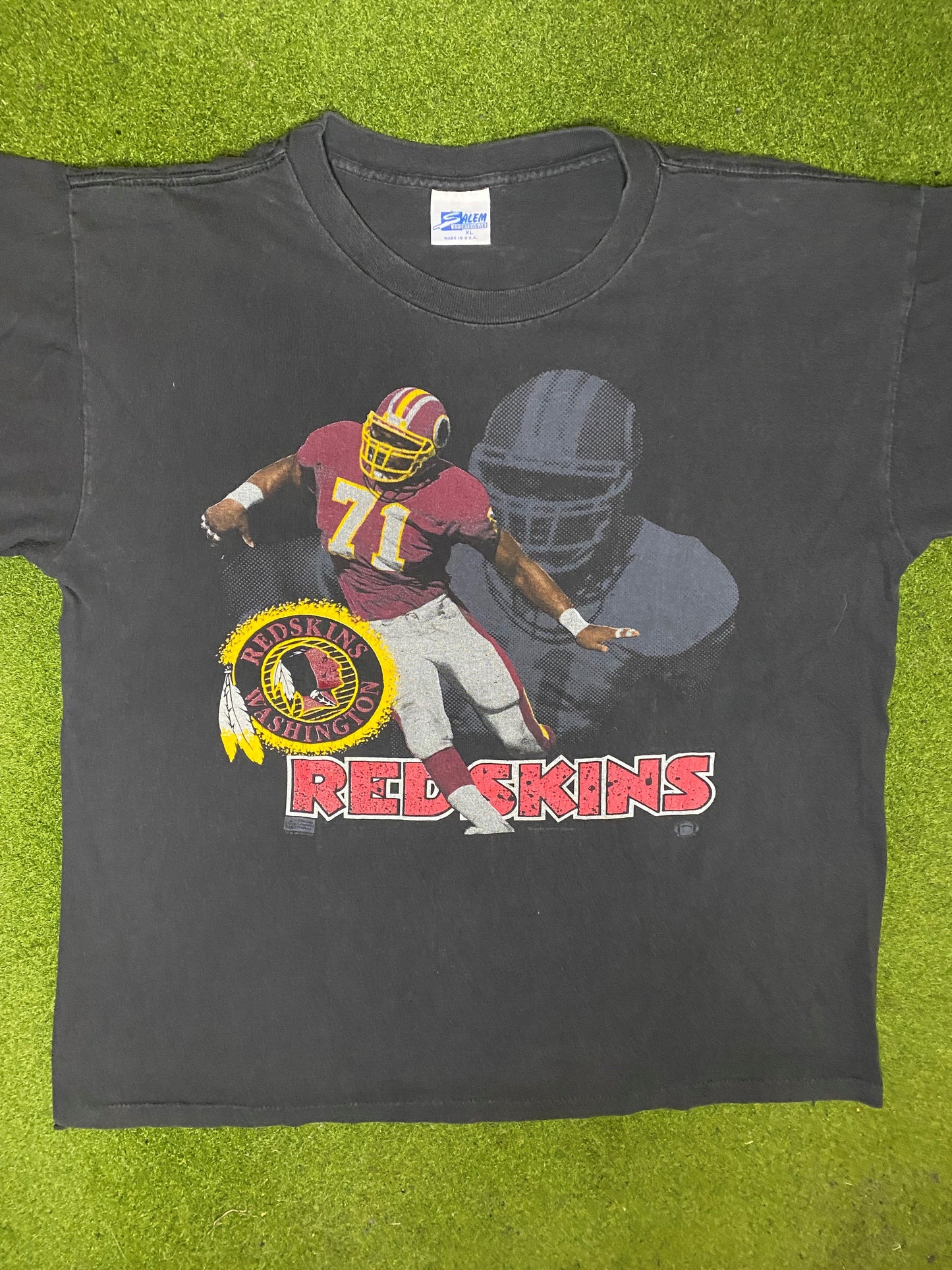 1986 Washington Redskins - Charles Mann - Vintage NFL Player T-Shirt (XL) 