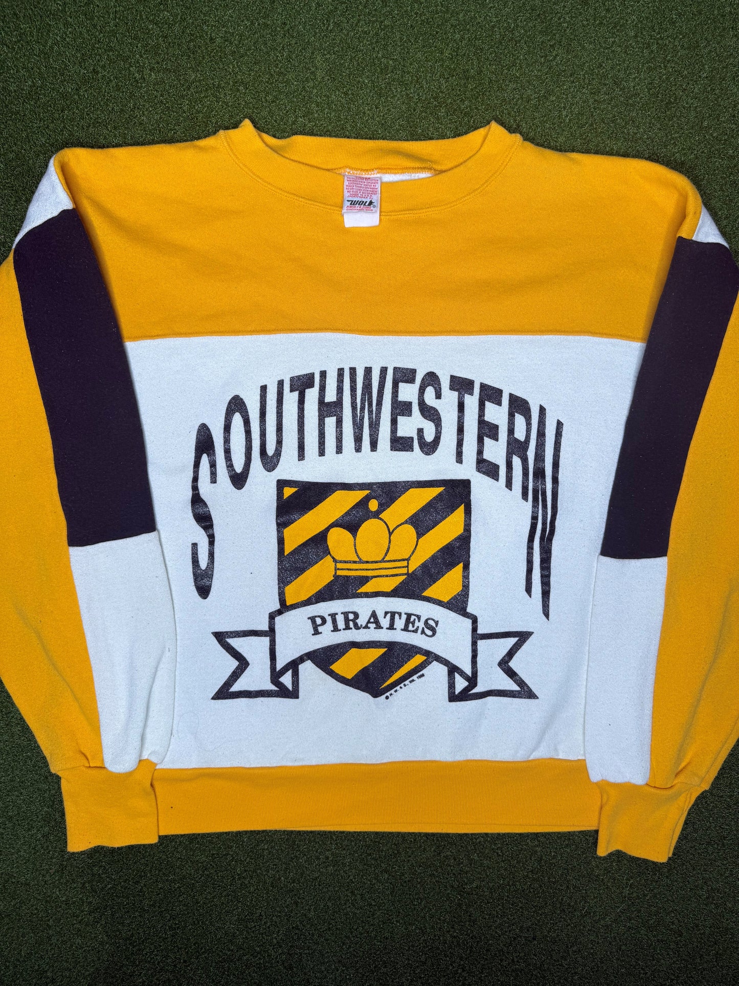 1988 Southwestern Pirates - Vintage College Sweatshirt (Large)