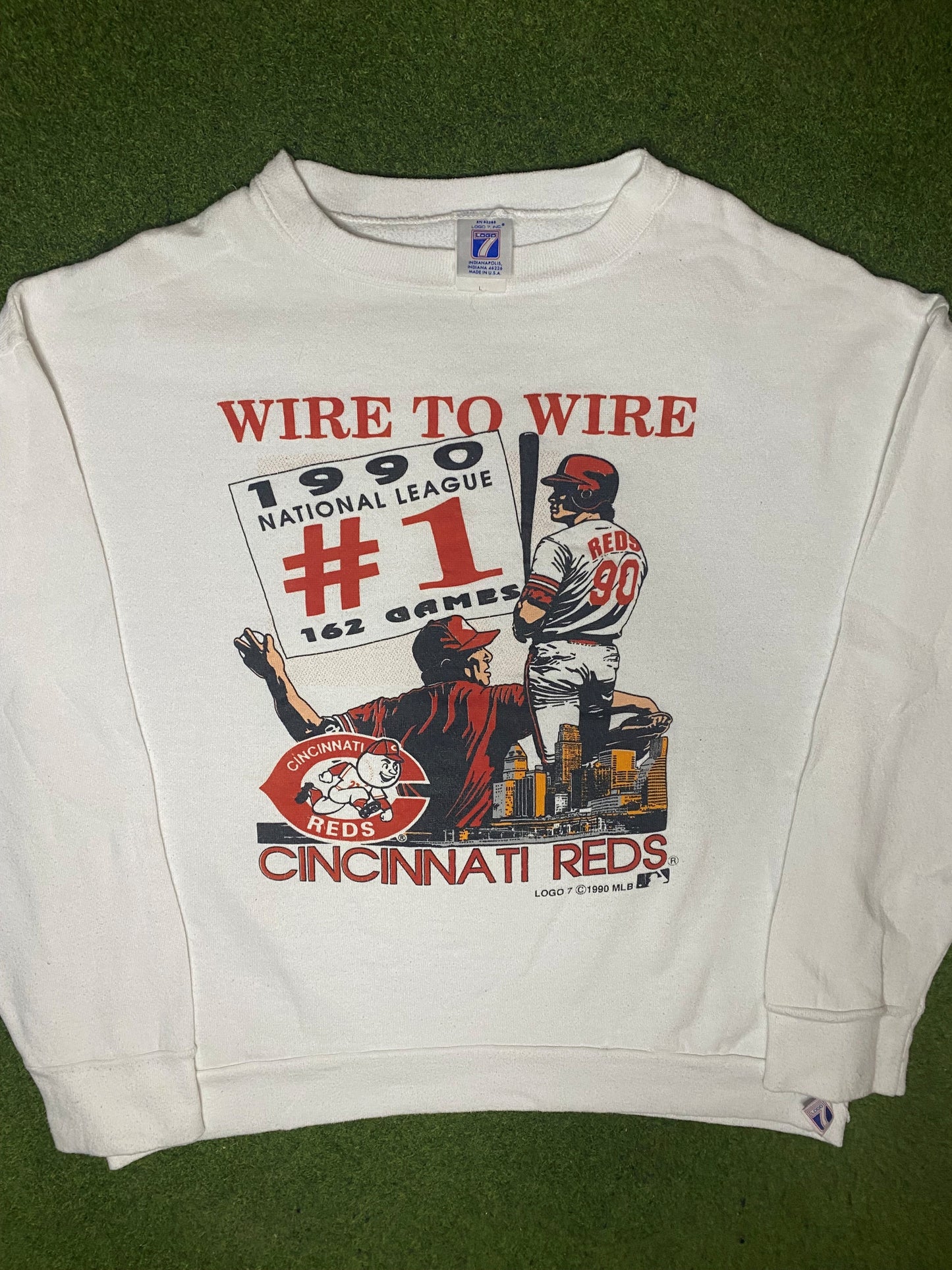 1990 Cincinnati Reds - #1 NL - Vintage MLB Sweatshirt (Large) - Gametime Vintage