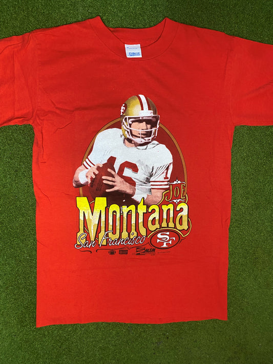 1990 San Francisco 49ers - Joe Montana - Vintage NFL Player T-Shirt (Medium) Gametime Vintage