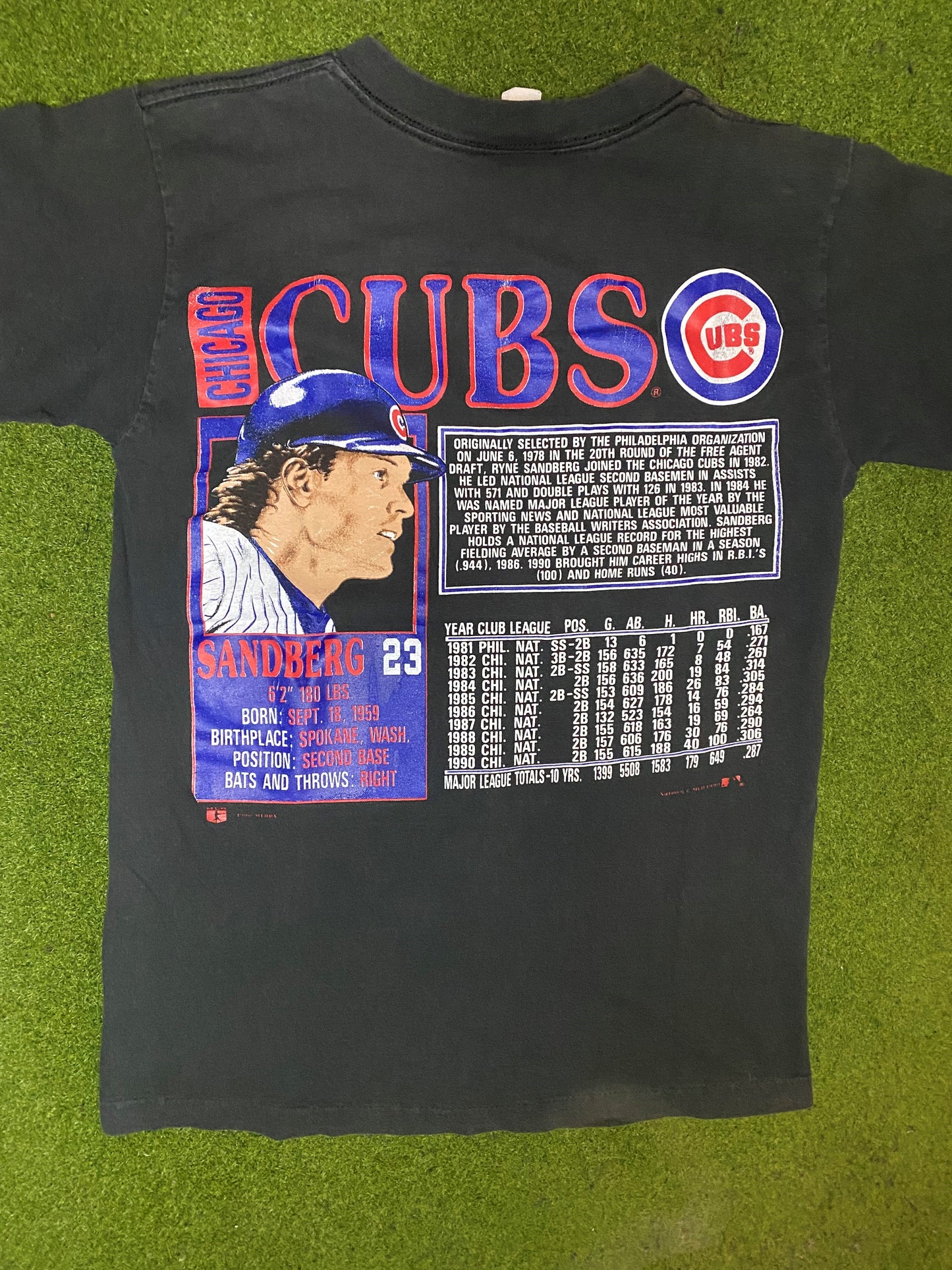 1990 Chicago Cubs - Ryne Sandberg - Double Sided - Vintage MLB Player T-Shirt (Medium)