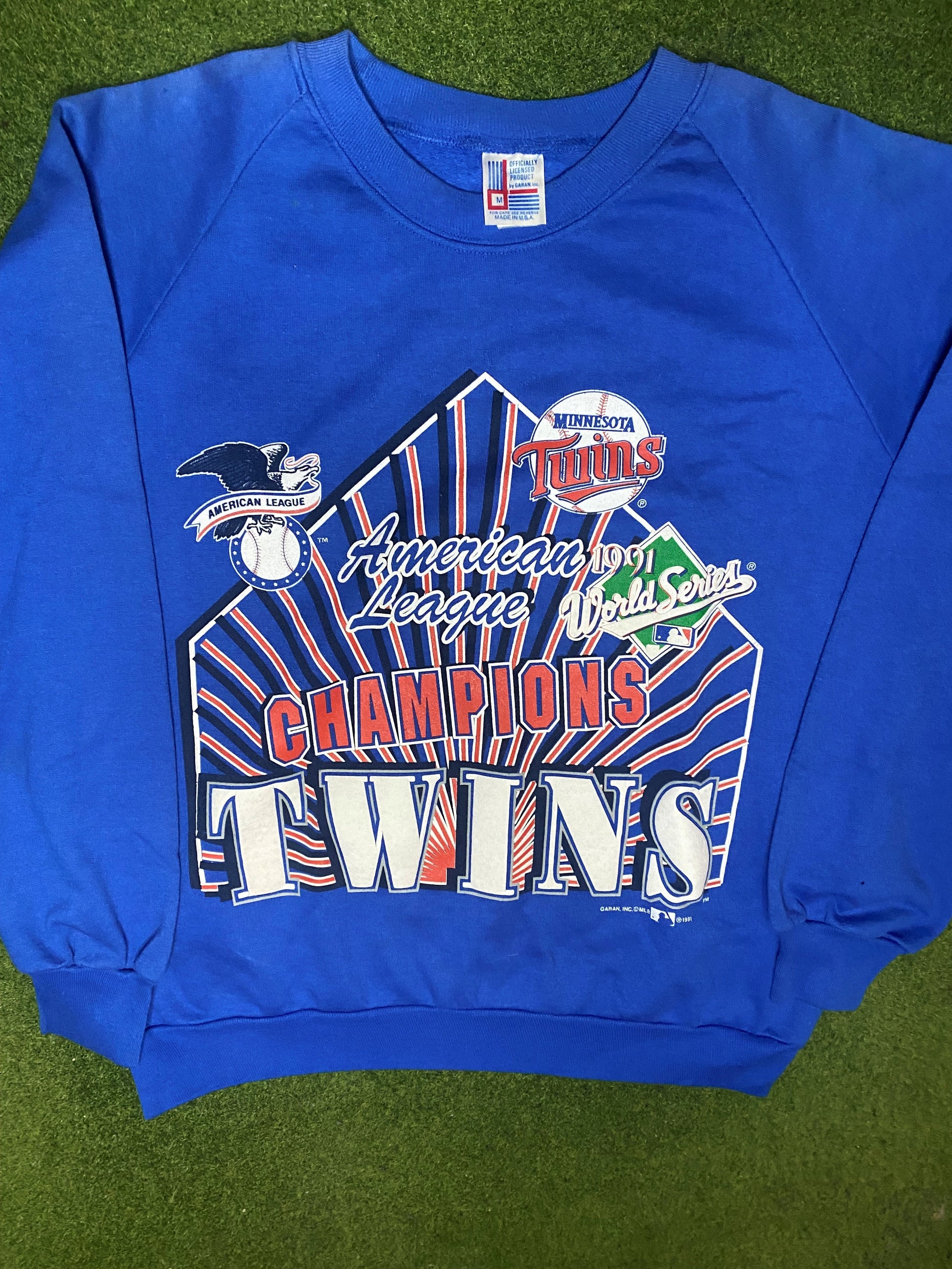 1991 Minnesota Twins - AL Champions - Vintage MLB Sweatshirt (Medium)