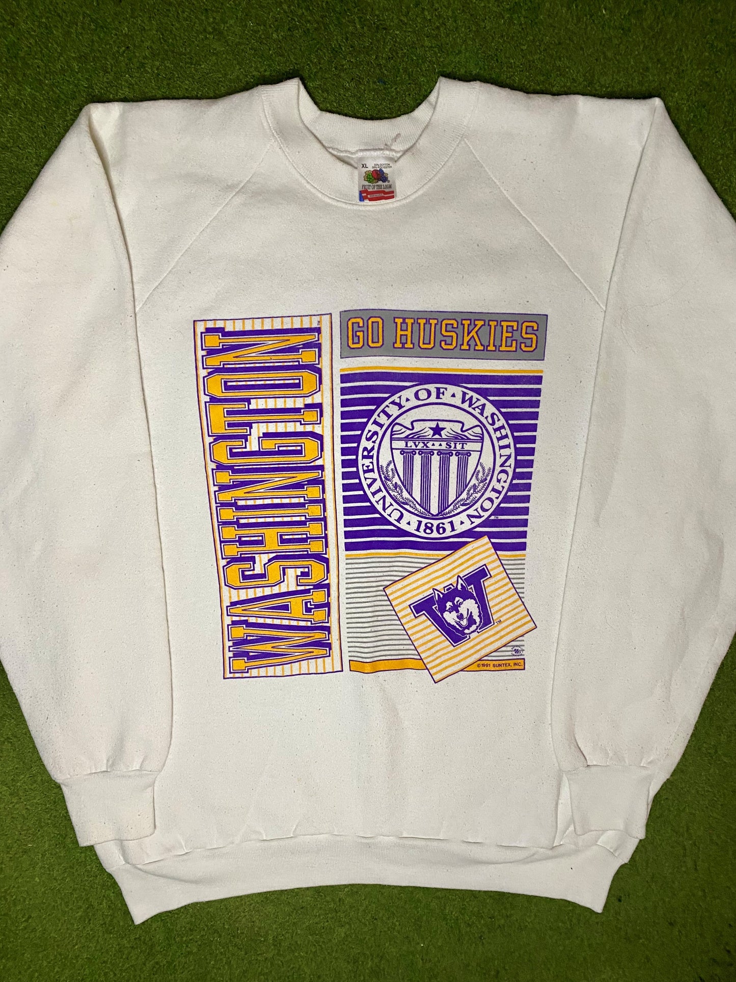 1991 Washington Huskies - Vintage University Sweatshirt (XL) - Gametime Vintage